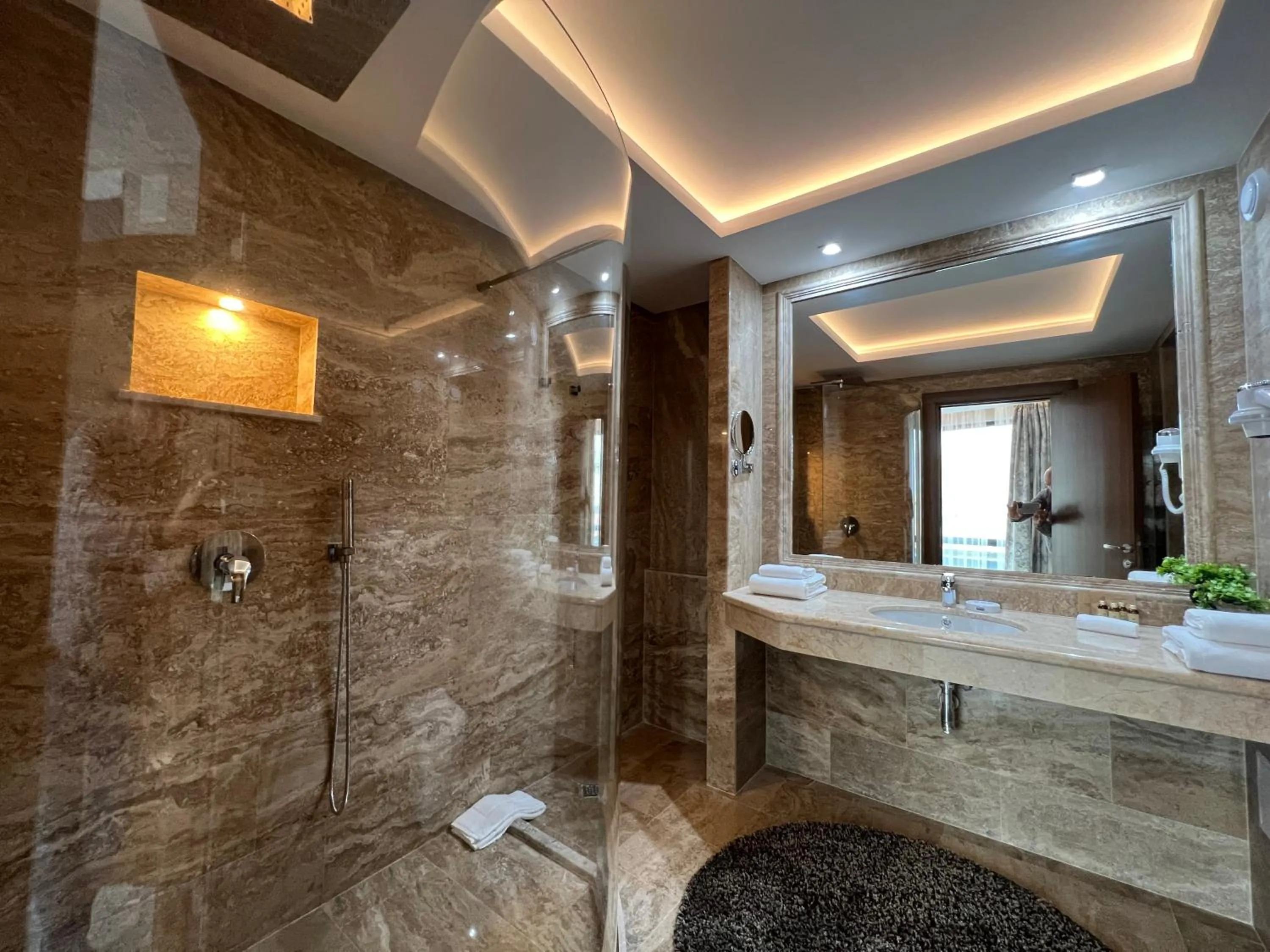 Property building in National Palace Wine & Spa Hotel