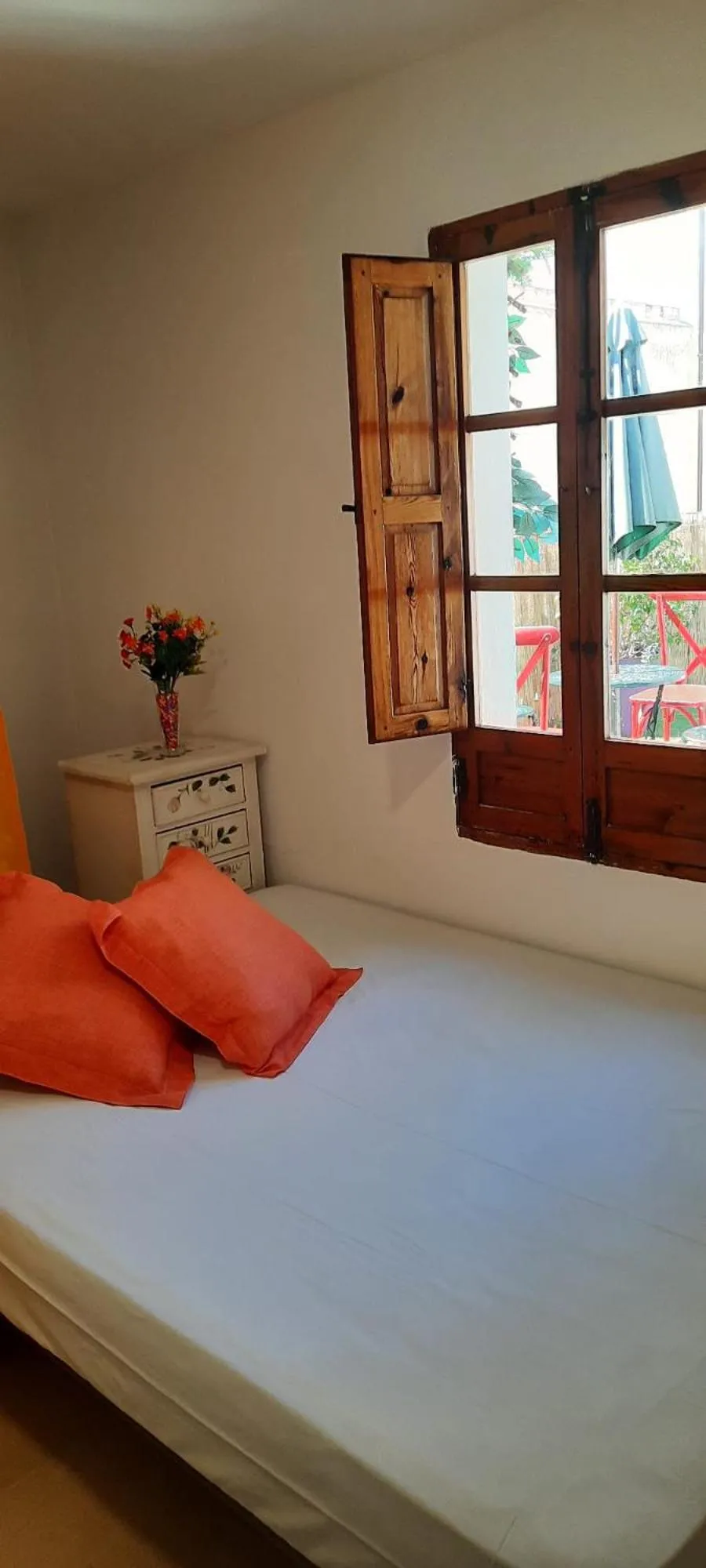 Bedroom, Bed in Hostel Welcome Benidorm