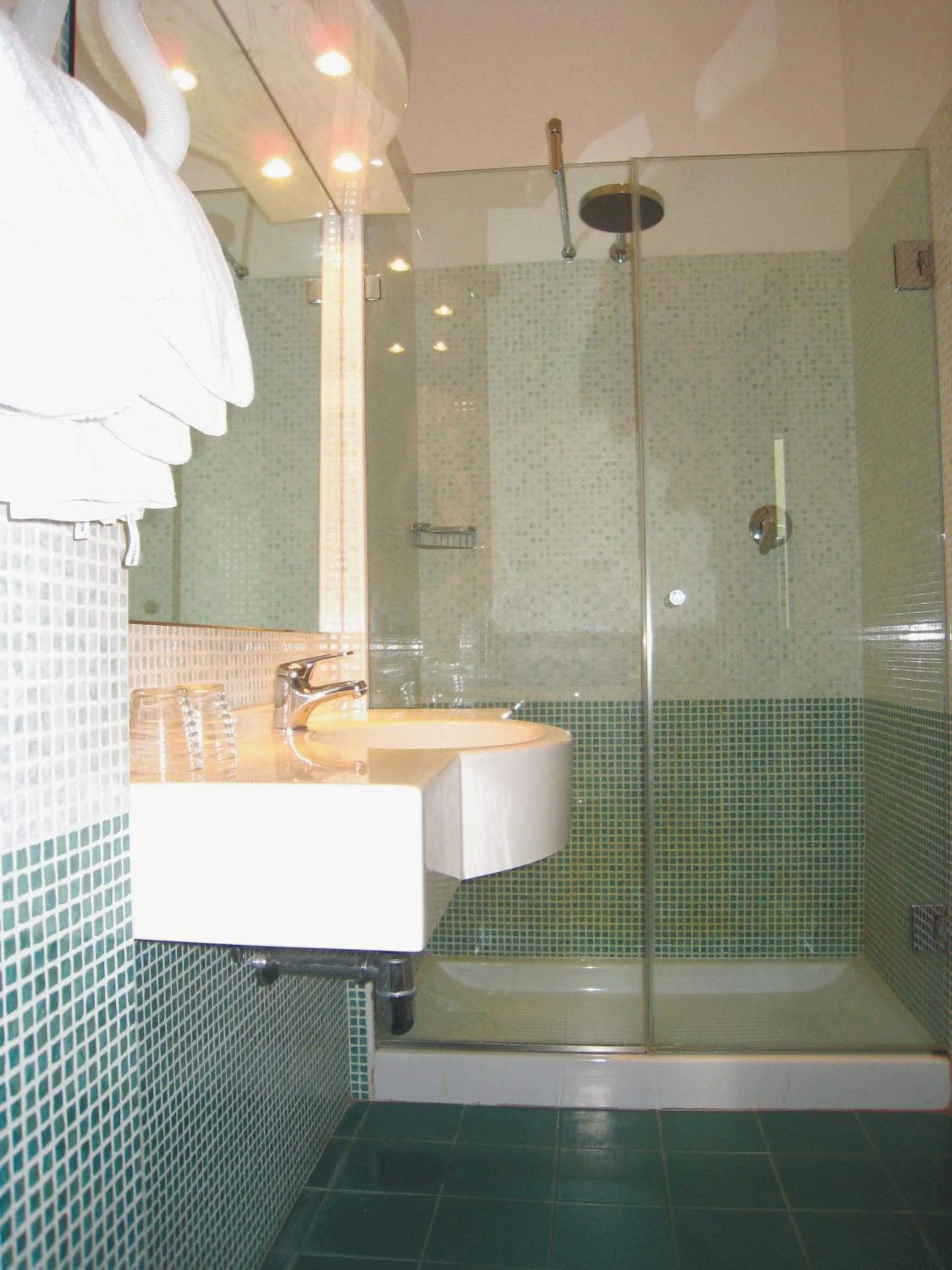 Shower in UNAHOTELS Imperial Sport Hotel