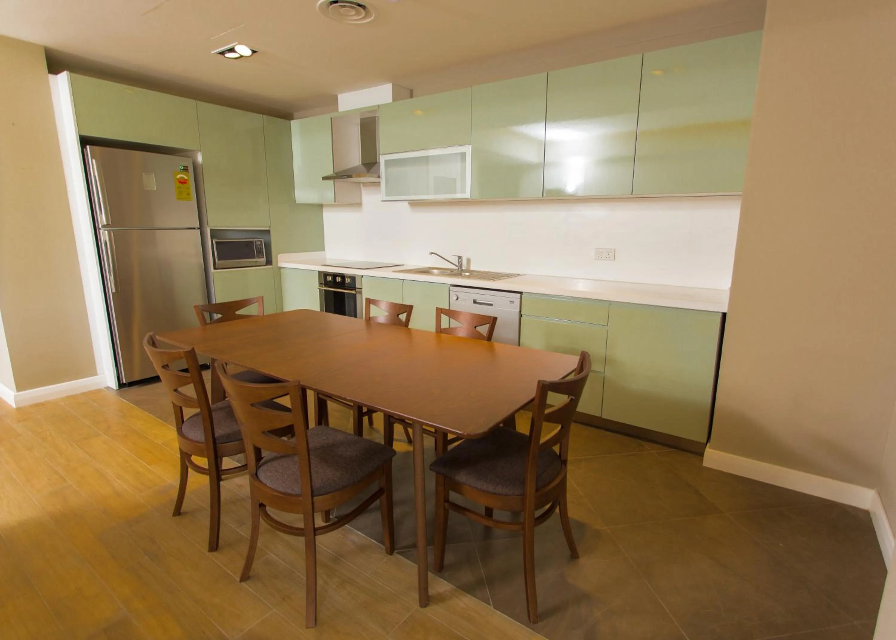 Dining area in Accra Luxury Apartments @ Pearl