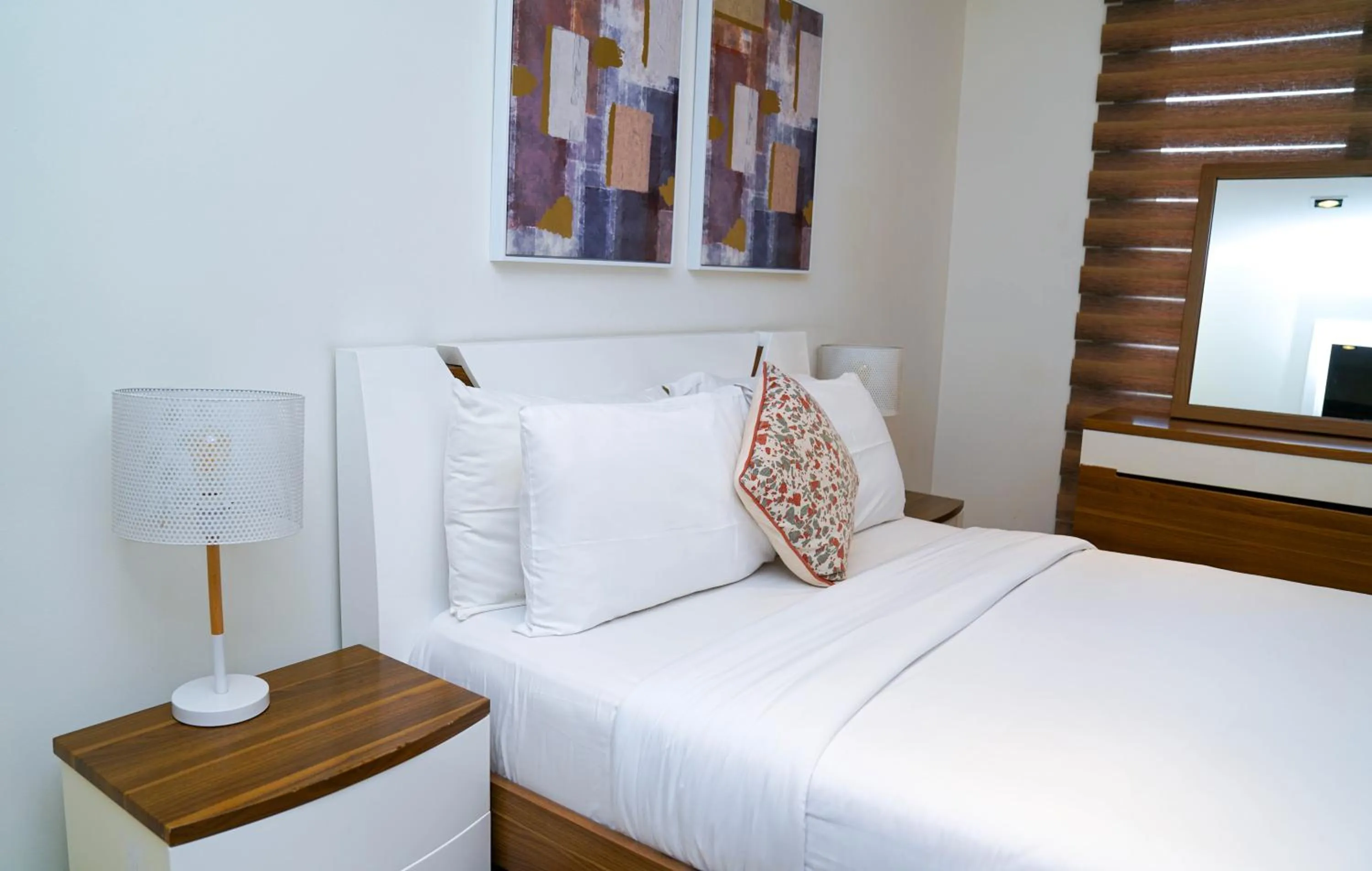 Bed in Accra Luxury Apartments @ Pearl