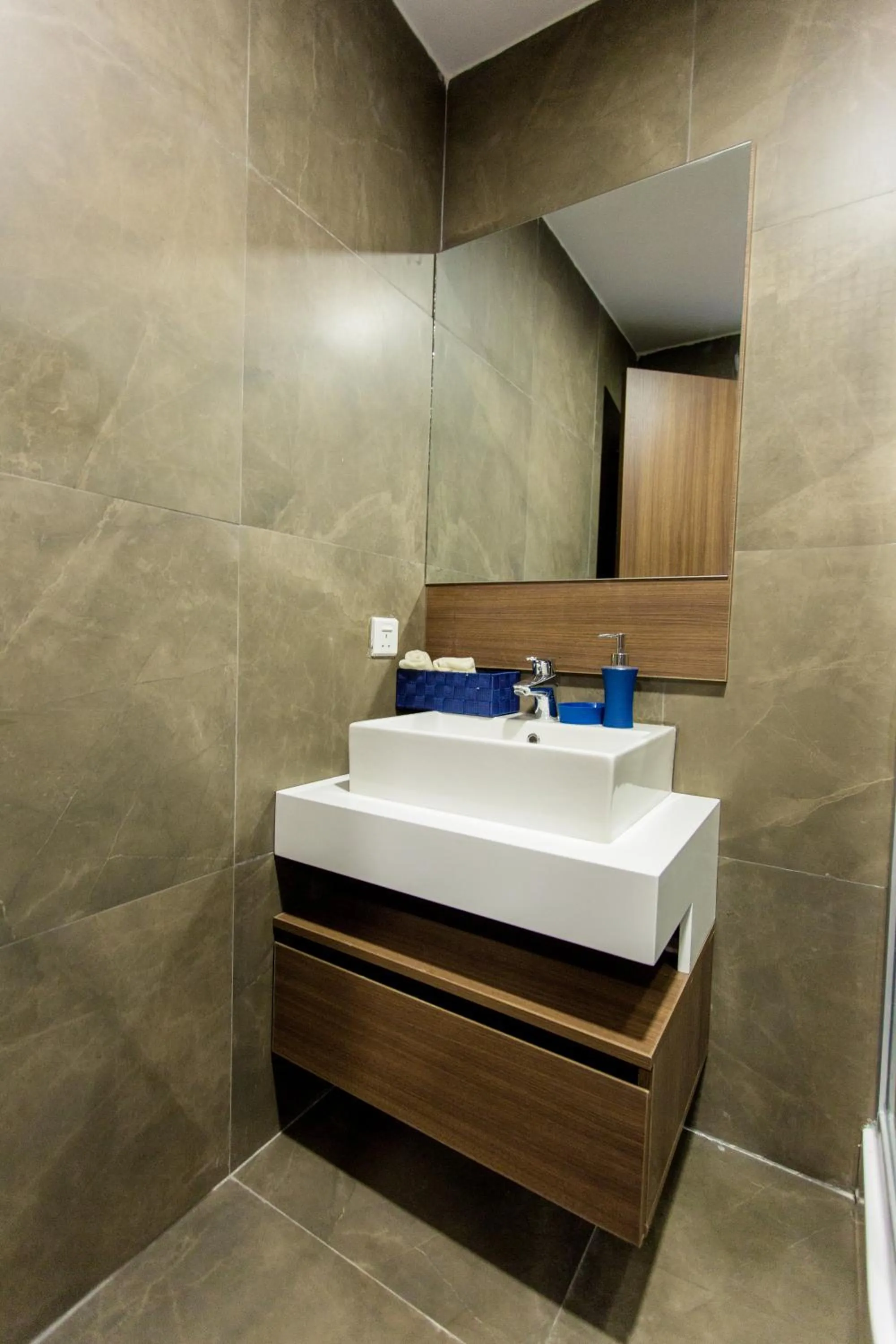Bathroom in Accra Luxury Apartments @ Pearl