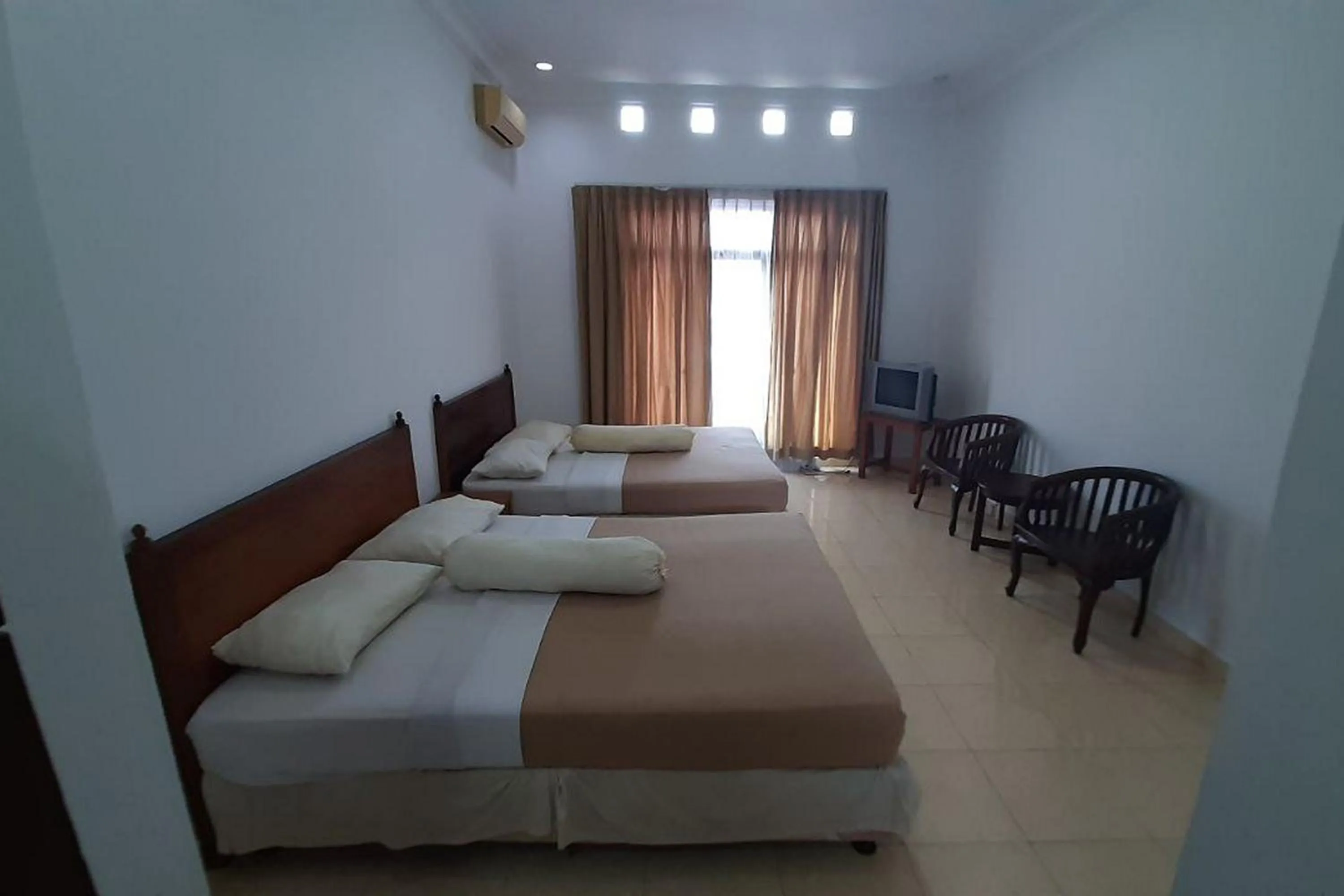 Bed in Hotel Akbar Banyumas RedPartner