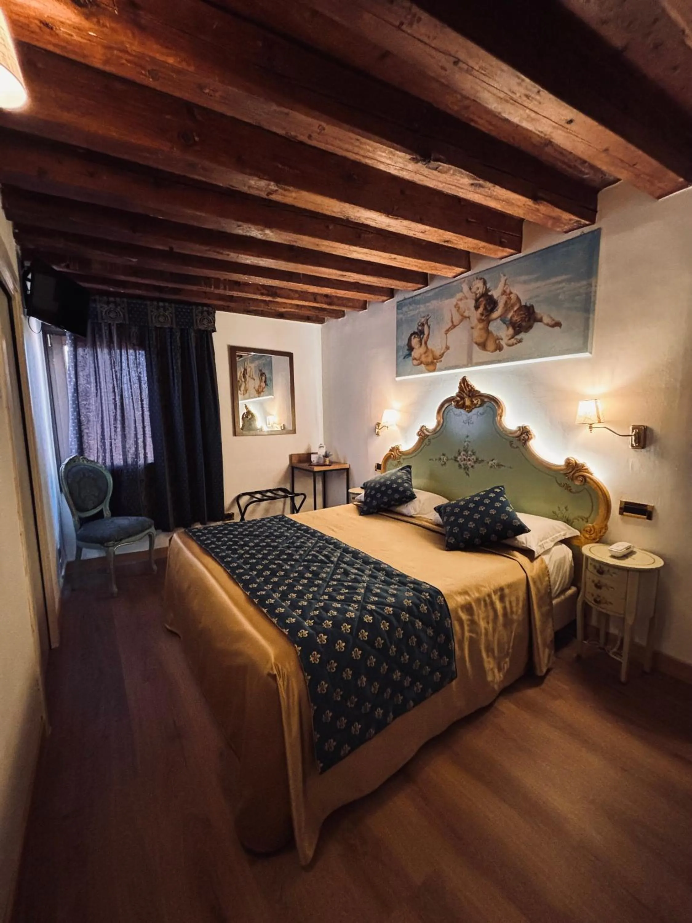 Bed in Hotel al Graspo de Ua