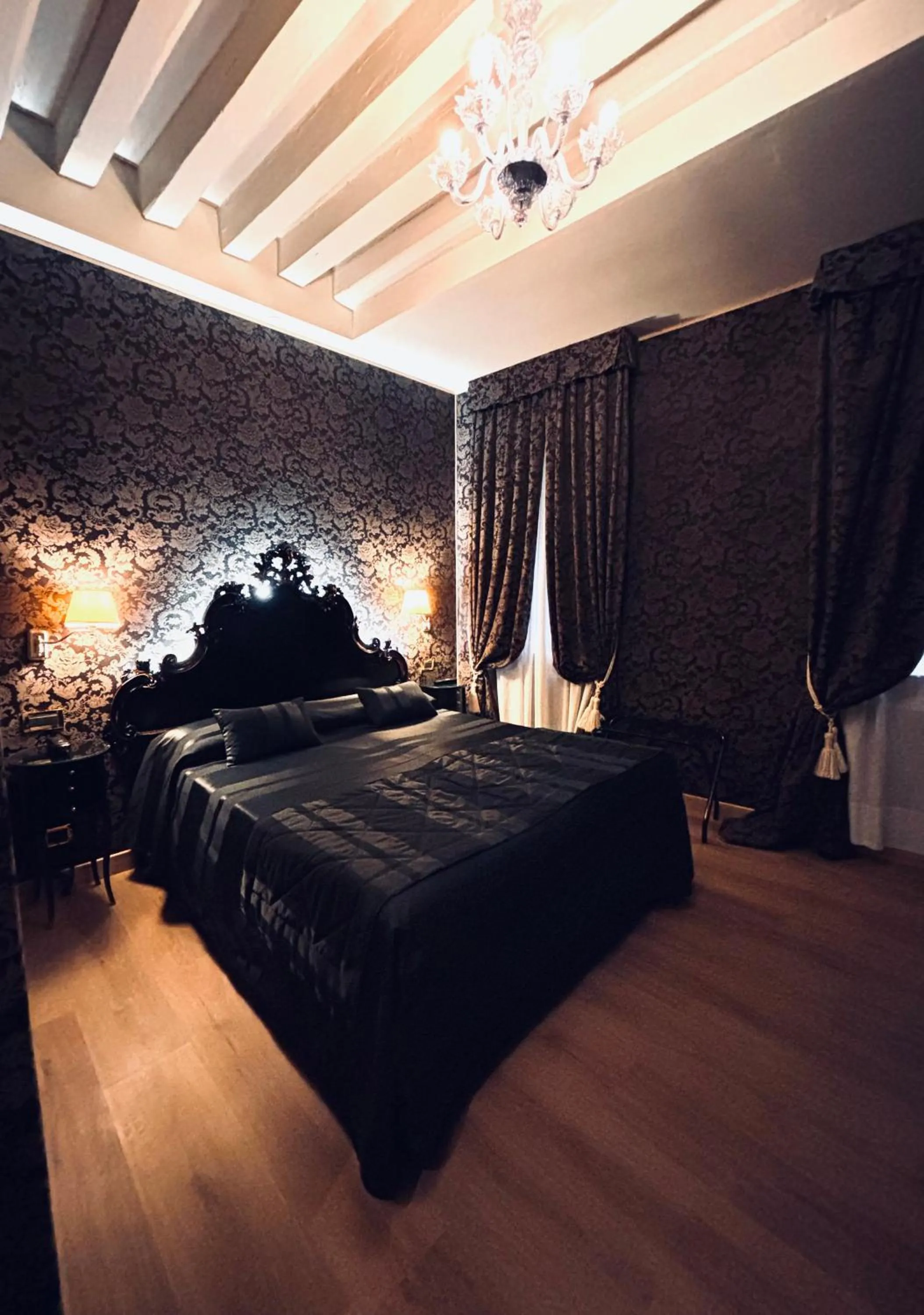 Bed in Hotel al Graspo de Ua