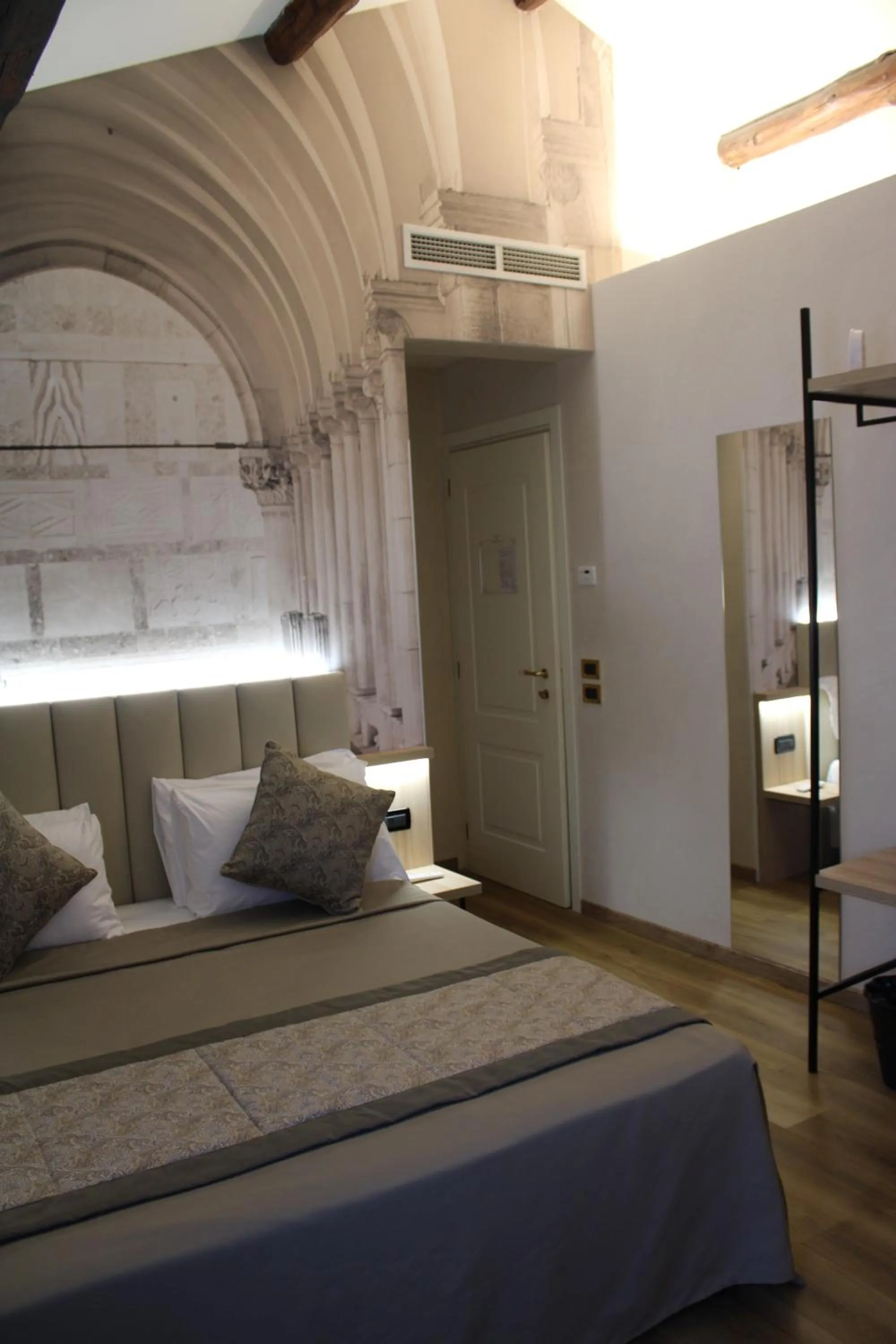 Bed in Hotel al Graspo de Ua