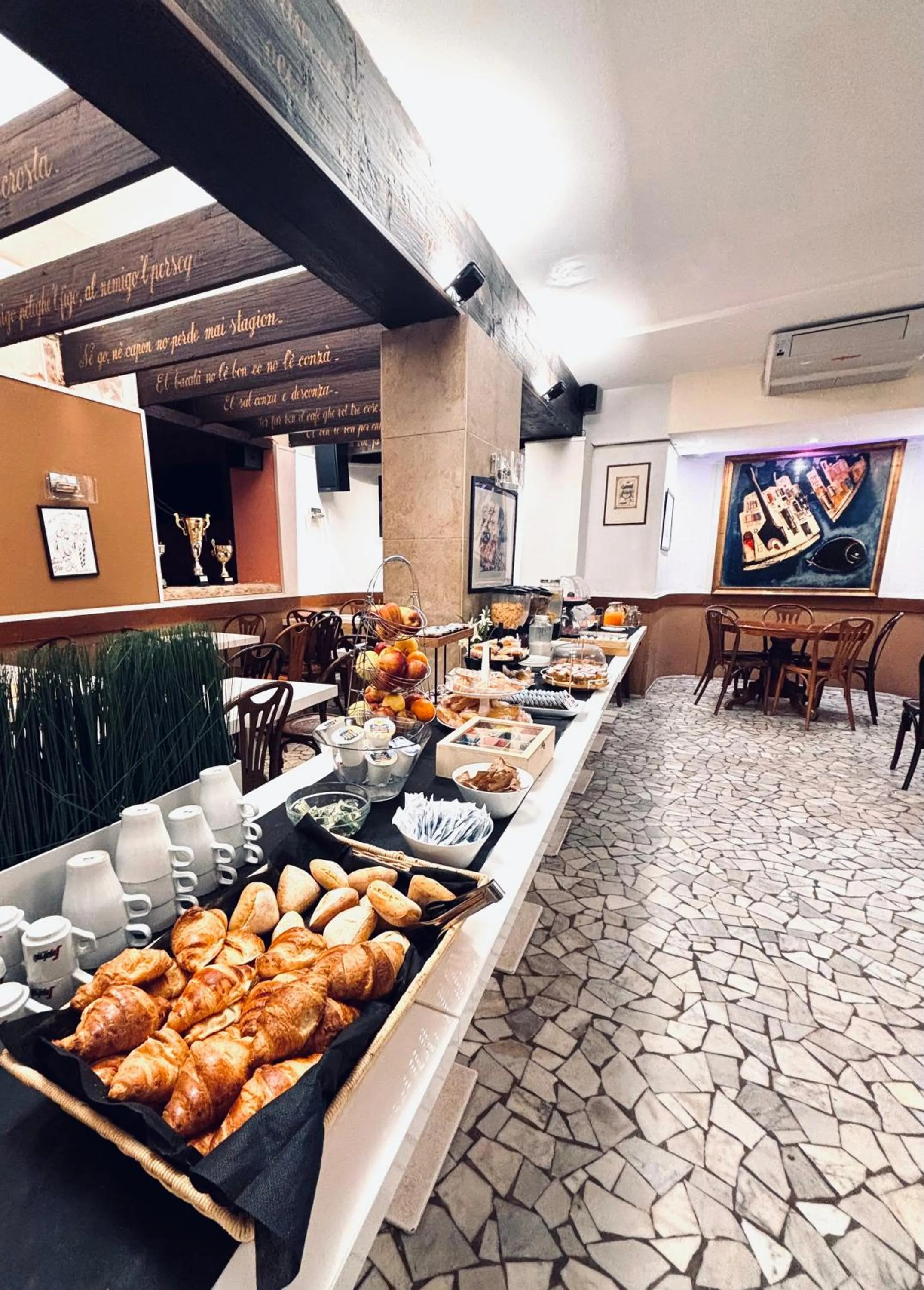 Breakfast in Hotel al Graspo de Ua