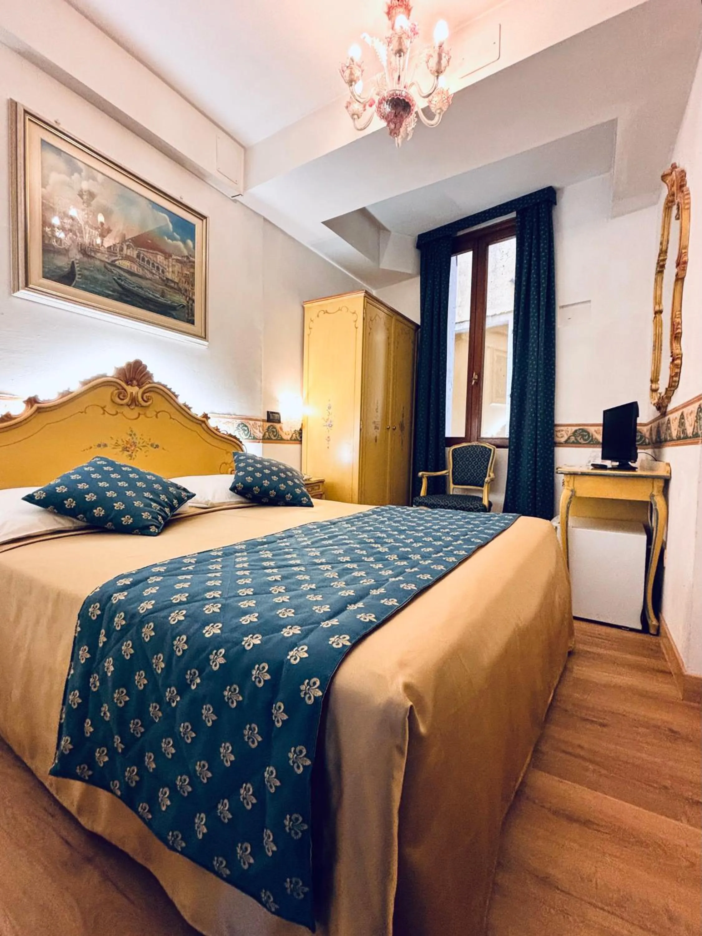 Bed in Hotel al Graspo de Ua