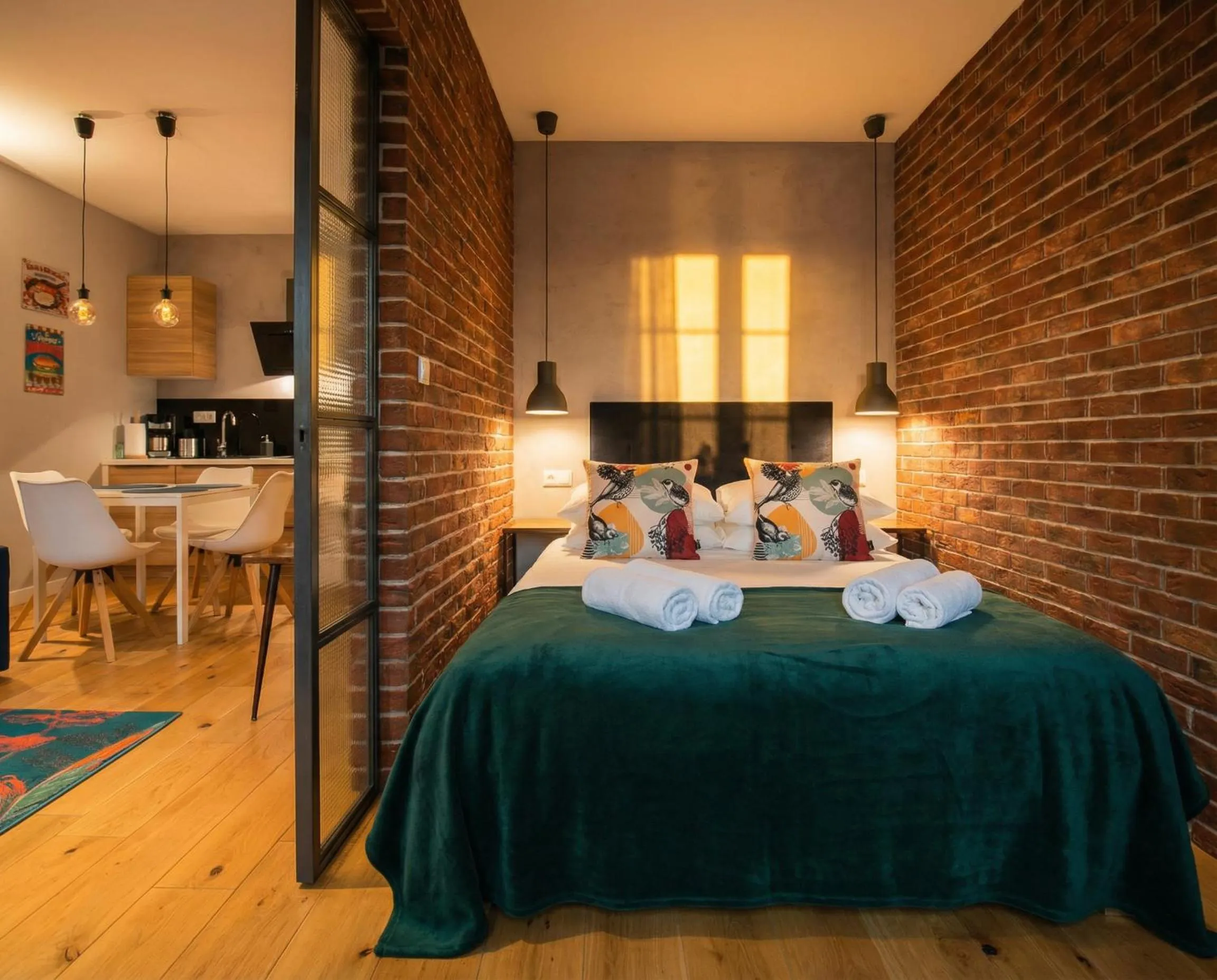 Bedroom, Bed in City Lights Kazimierz