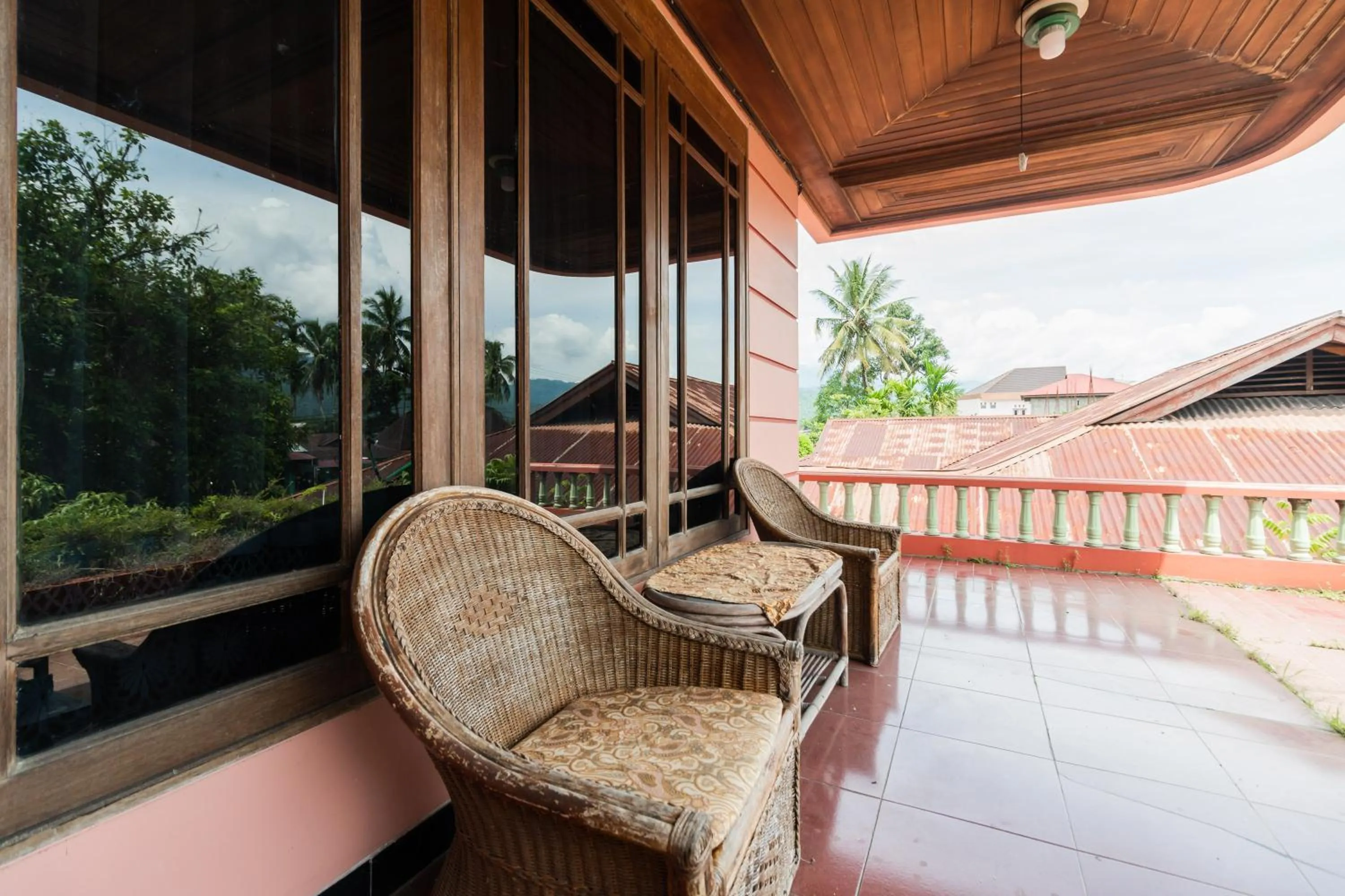 Balcony/Terrace in RedDoorz Syariah near Kawasan Saribu Rumah Gadang Solok Selatan