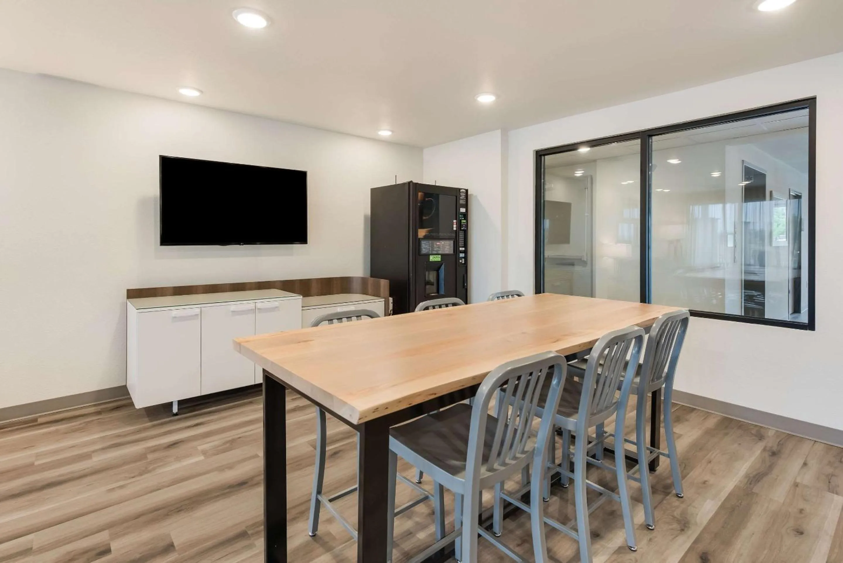 Lobby or reception in WoodSpring Suites Meridian