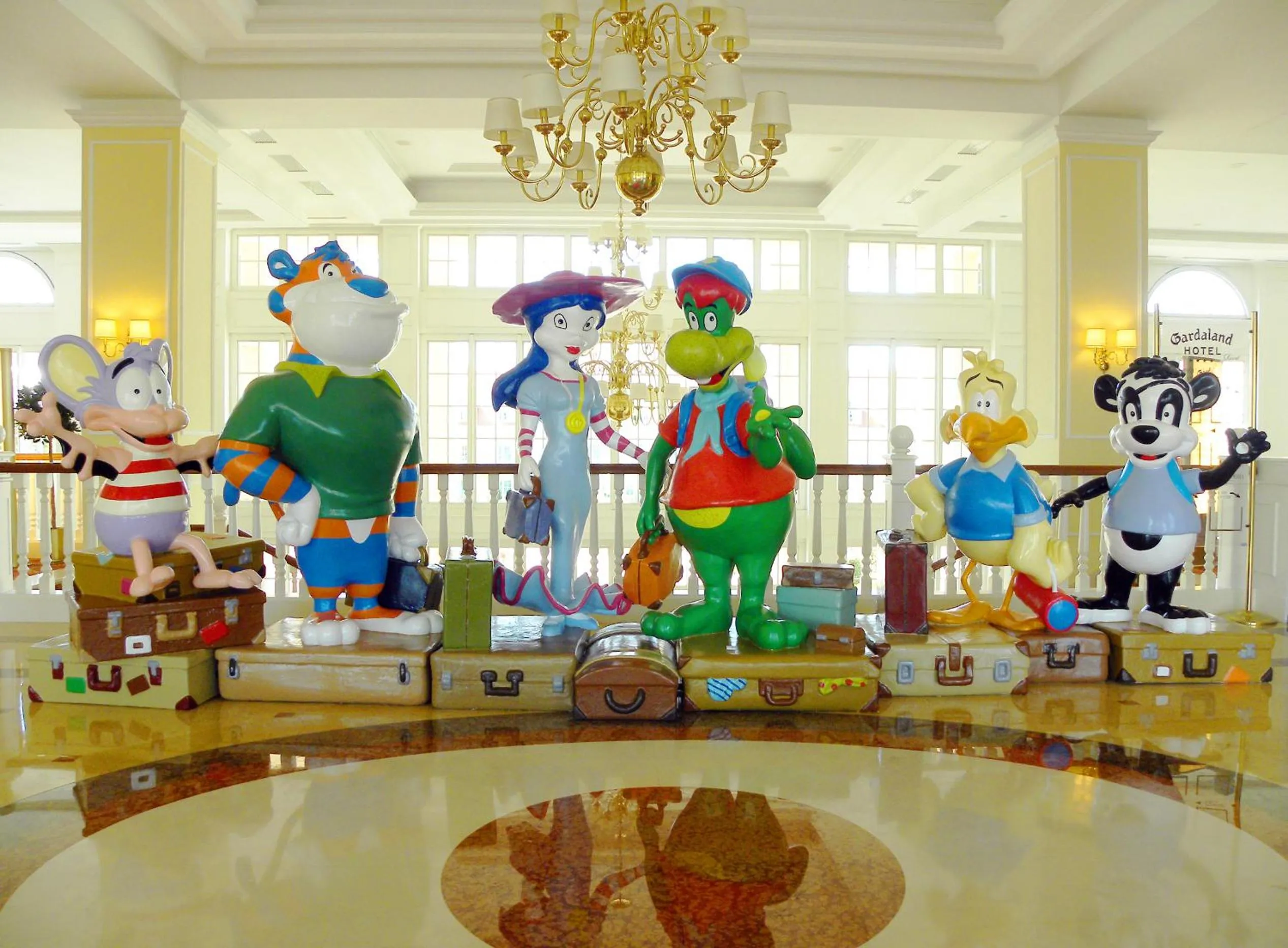 Lobby or reception in Gardaland Hotel