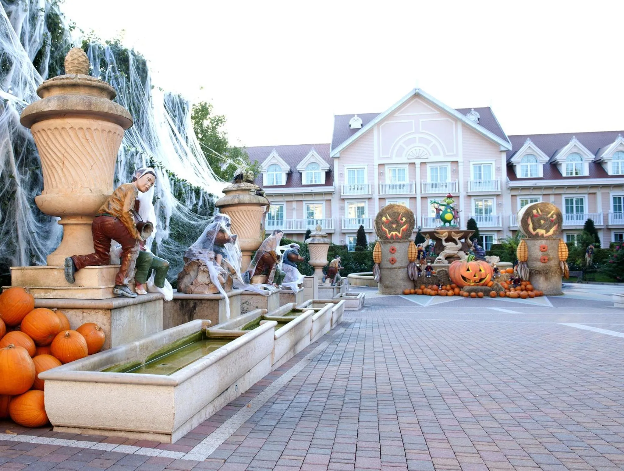 Garden in Gardaland Hotel