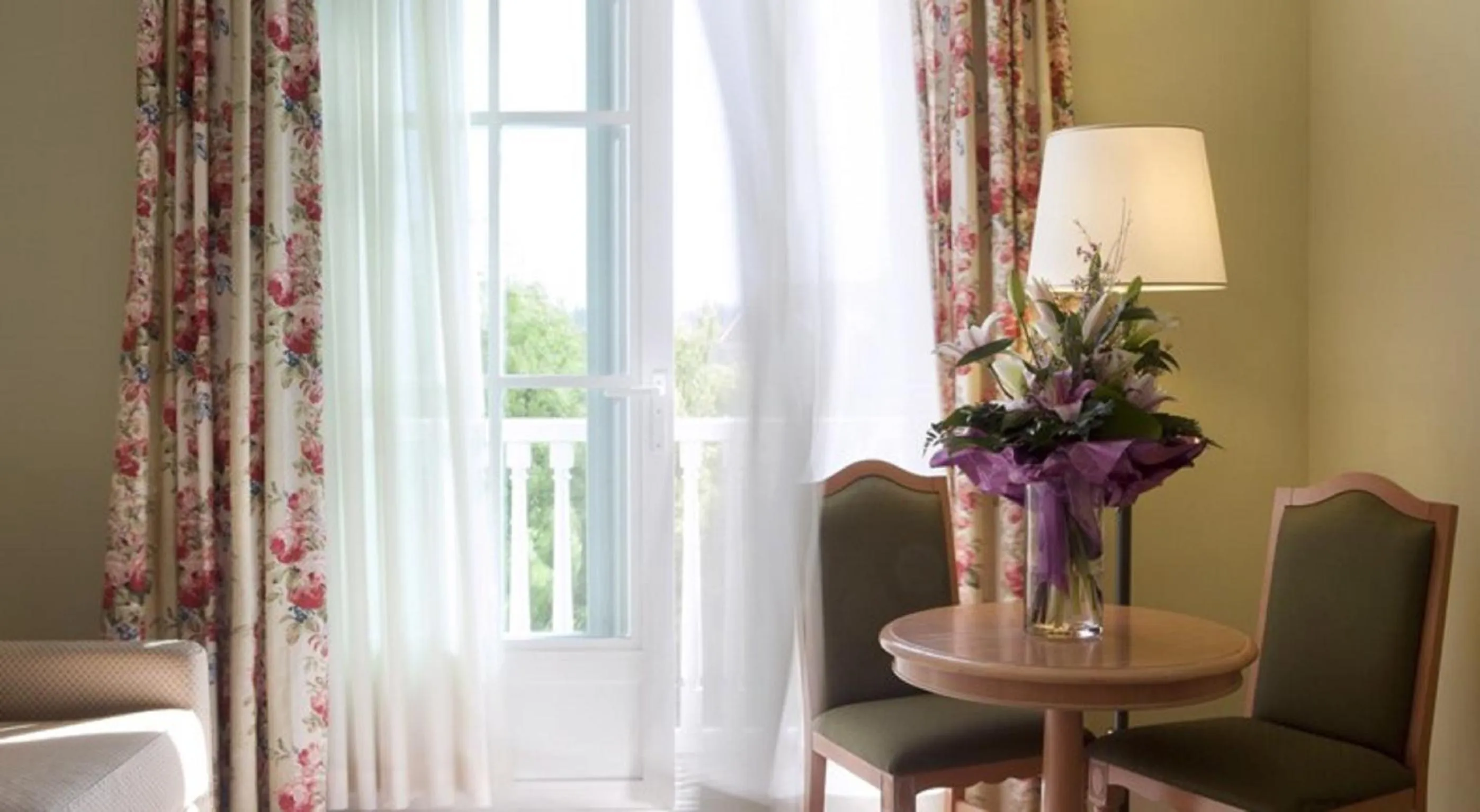 Living room in Gardaland Hotel