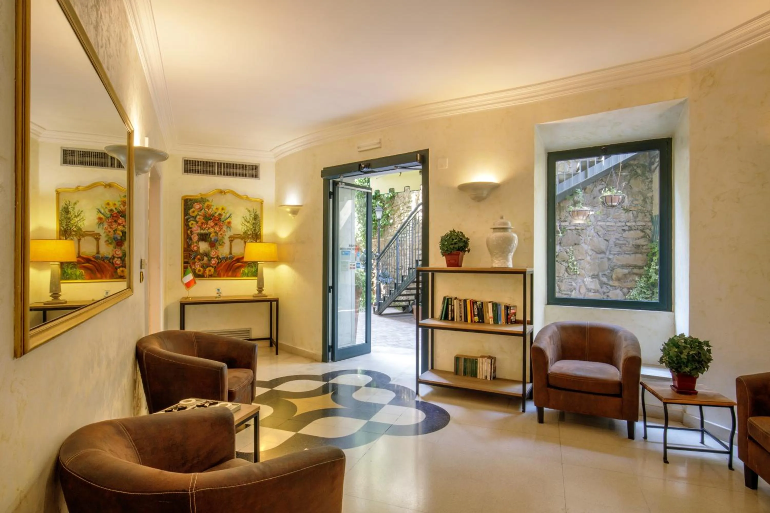 Lobby or reception in Hotel Alessandrino