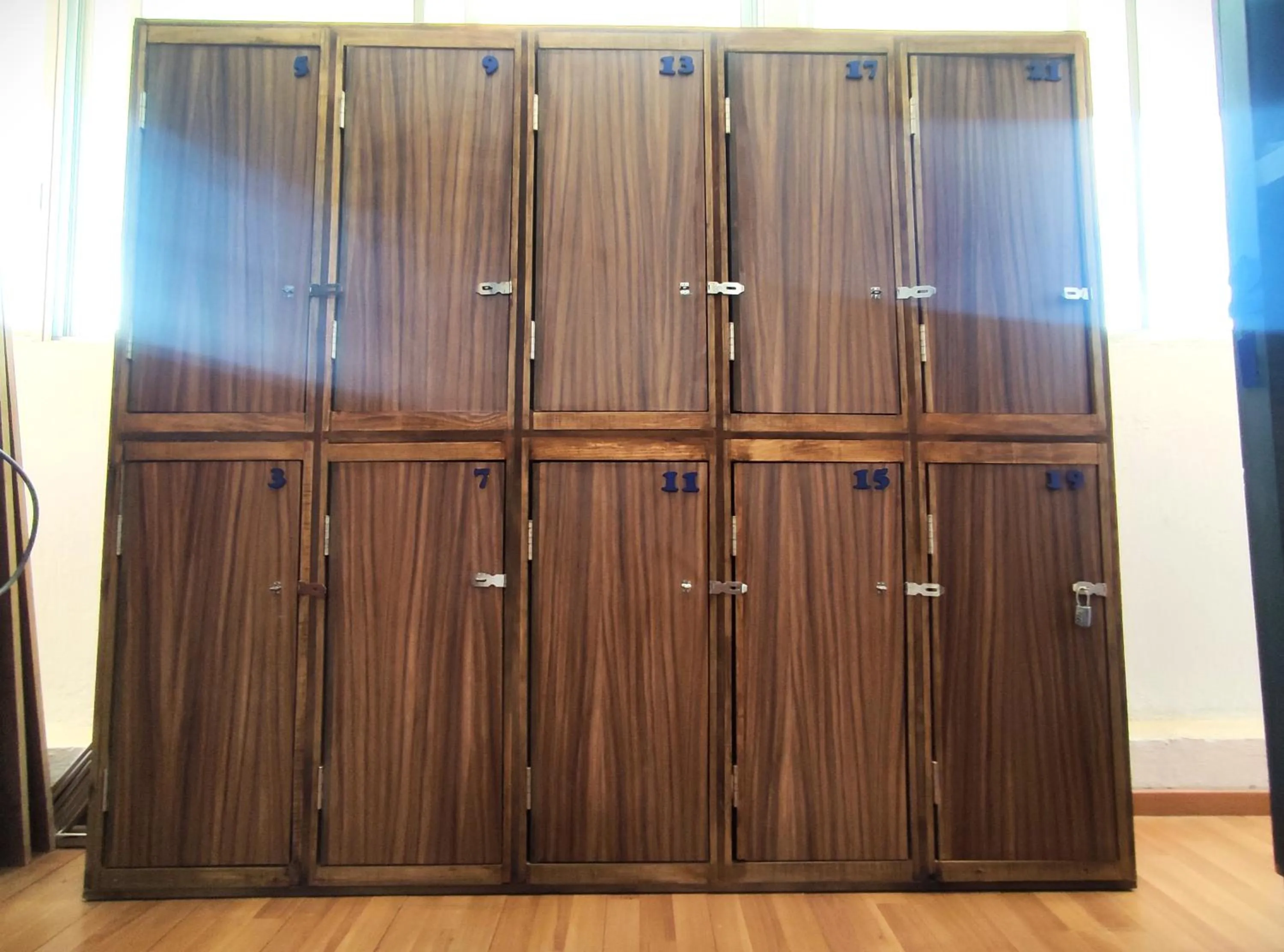 microwave in Leveli Coliving