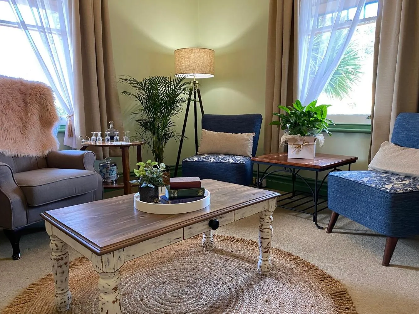 Lounge or bar in Hanlon Guest House