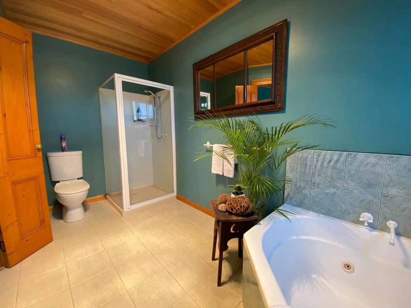 Bathroom in Hanlon Guest House