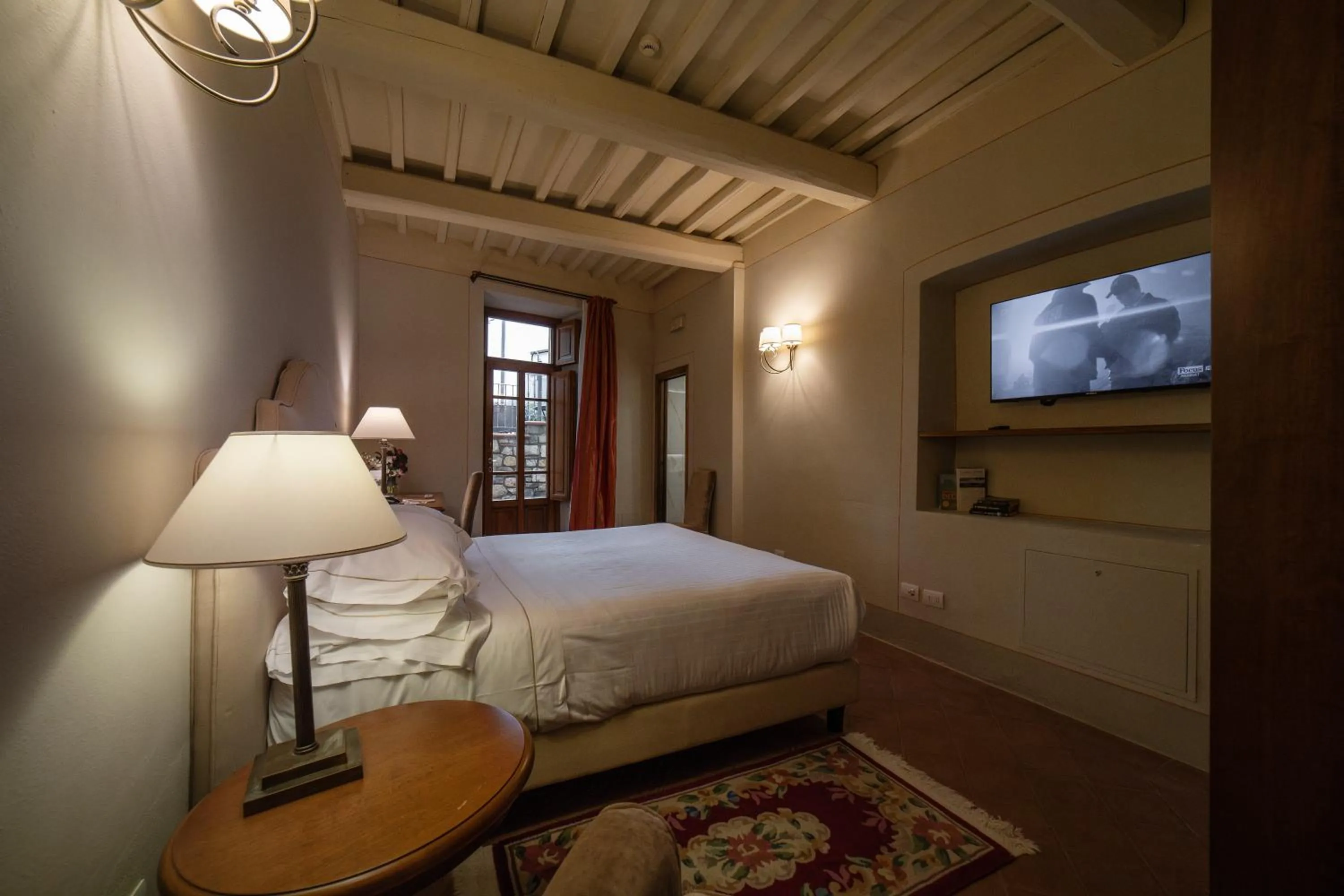 Photo of the whole room, Bed in Hotel Palazzo San Niccolò & Spa