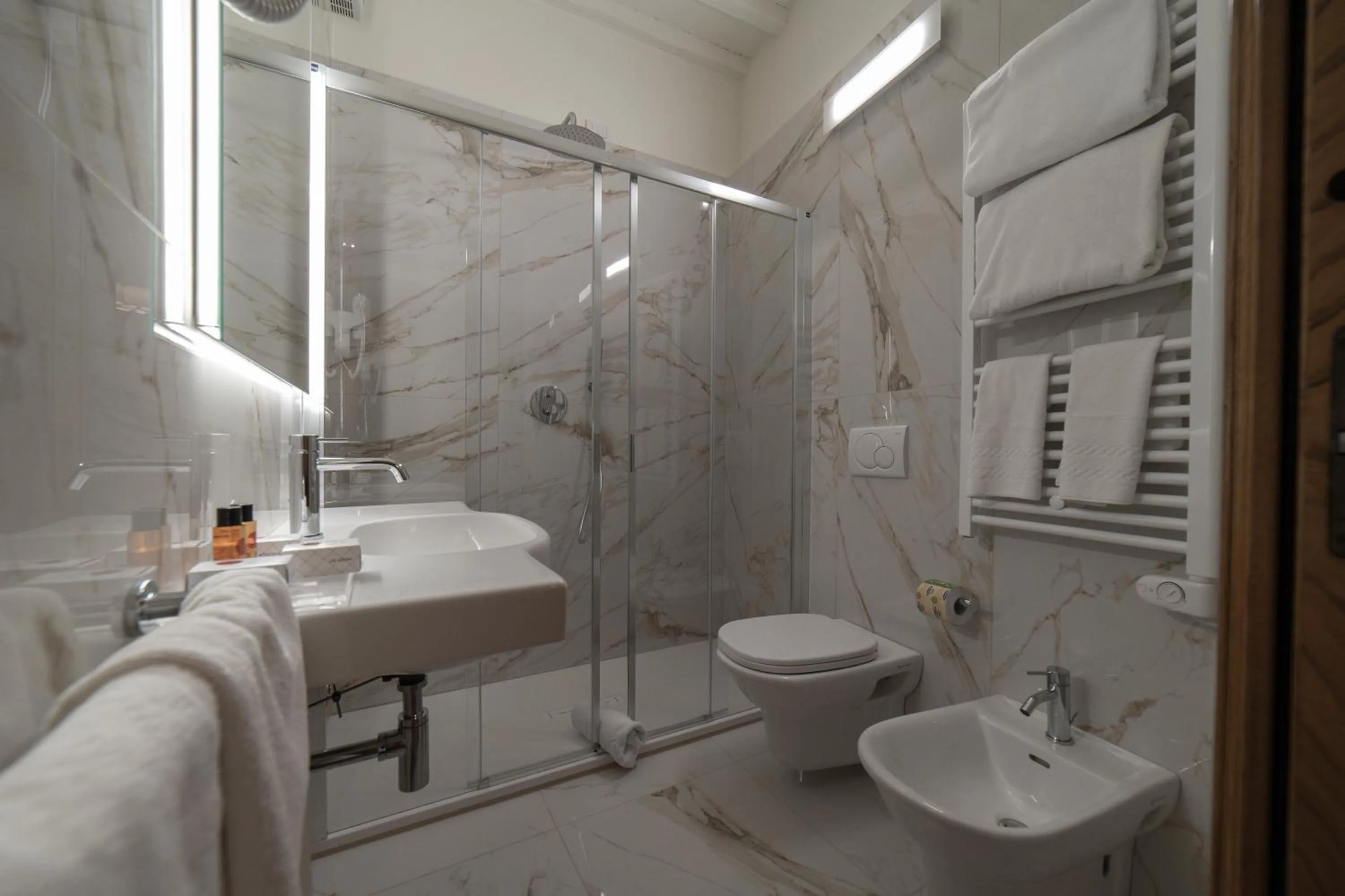 Shower in Hotel Palazzo San Niccolò & Spa