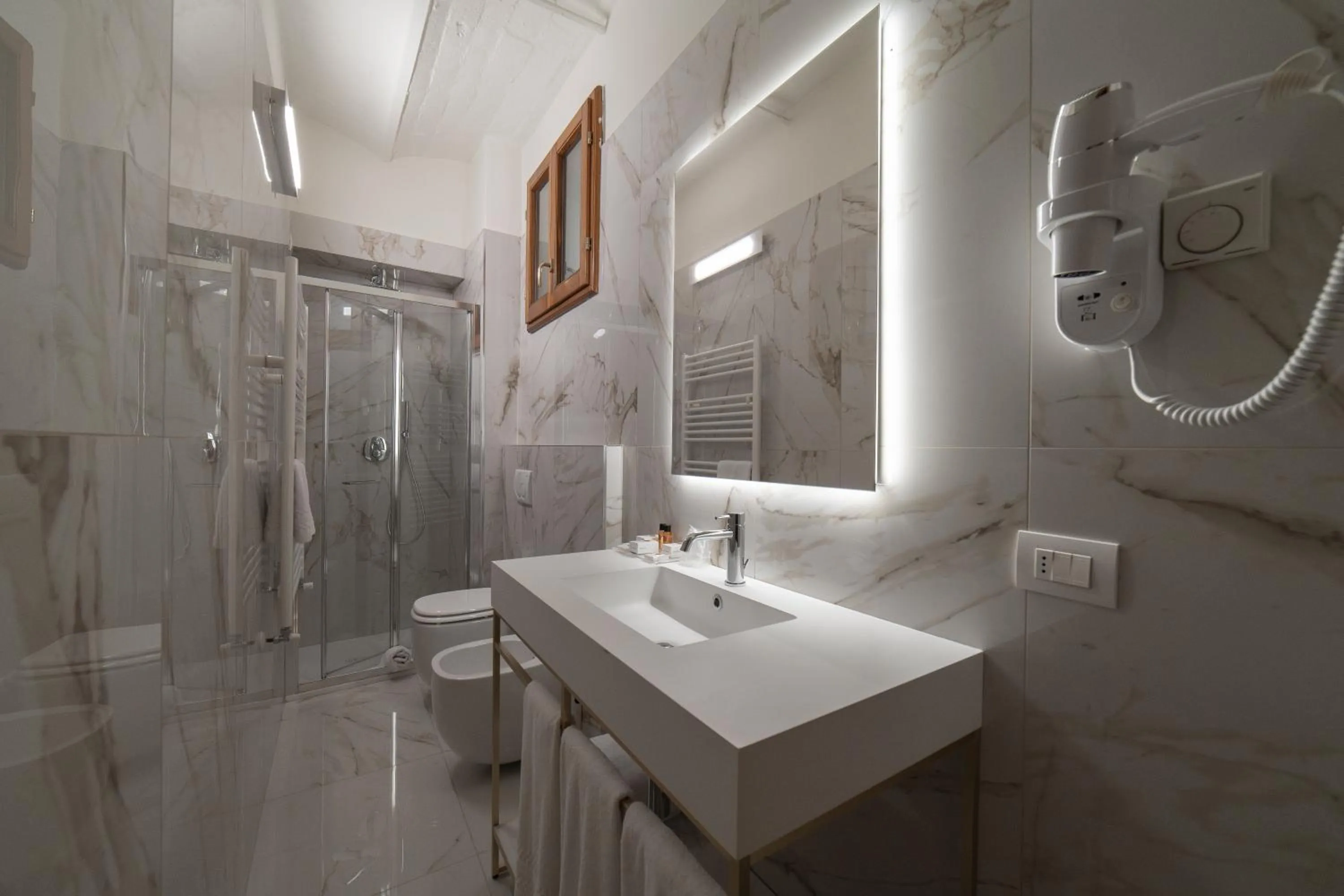 Shower in Hotel Palazzo San Niccolò & Spa