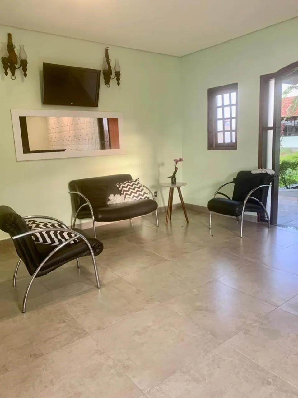 Hotel Colonial Suites ,Bracel, Lwart, Zilor