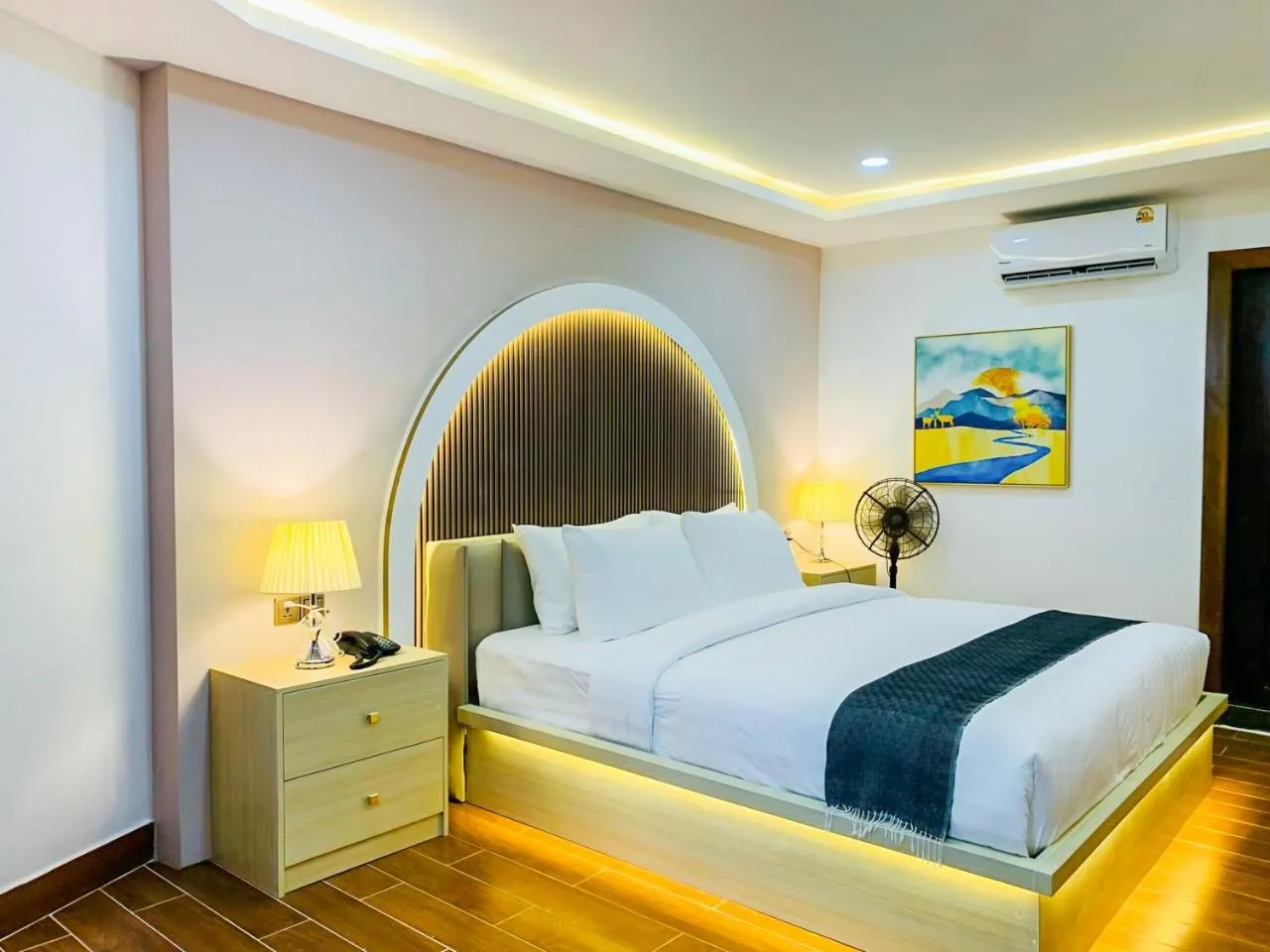 Bedroom in Cambana La Riviere Boutique