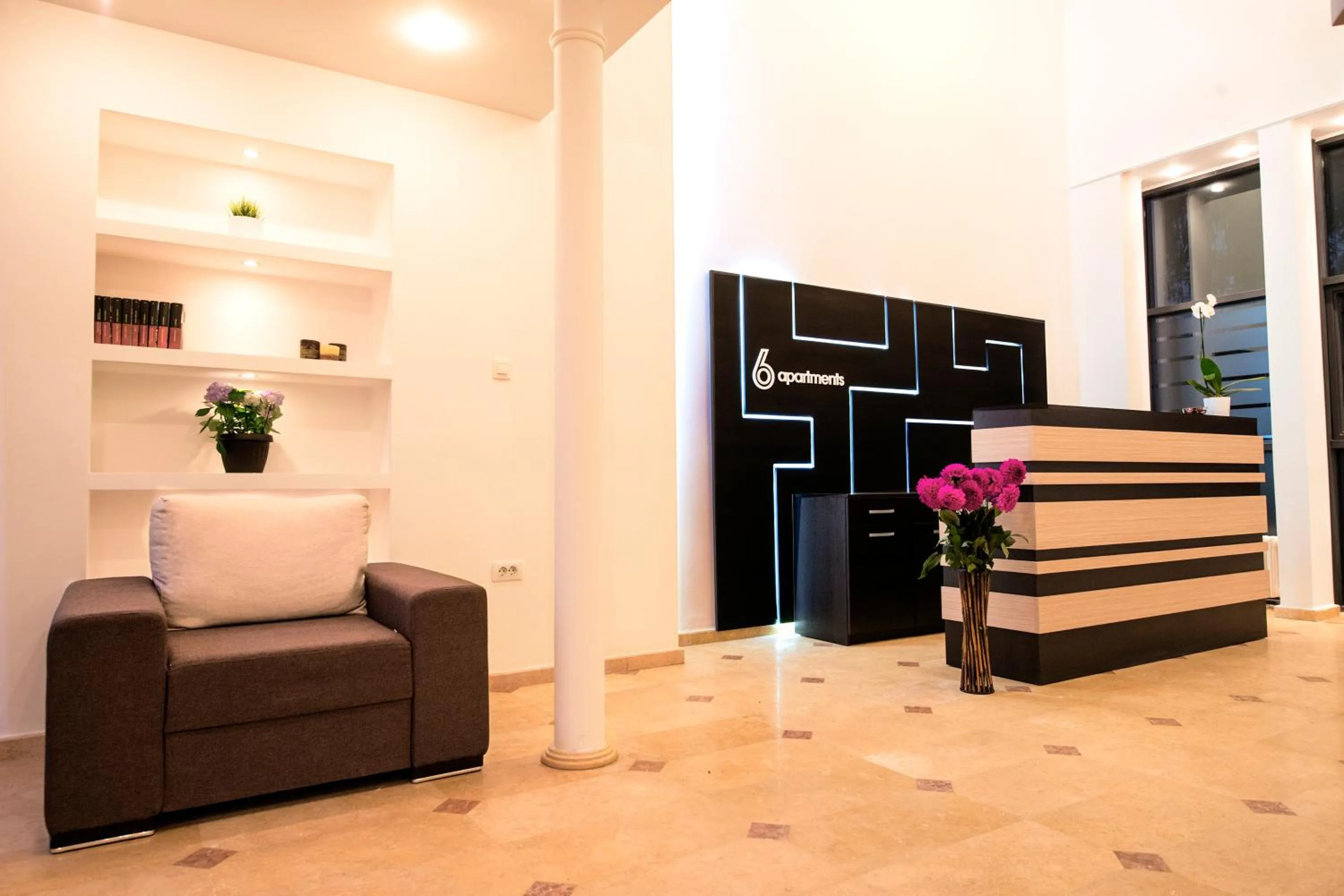 Lobby or reception in 6 Apartments