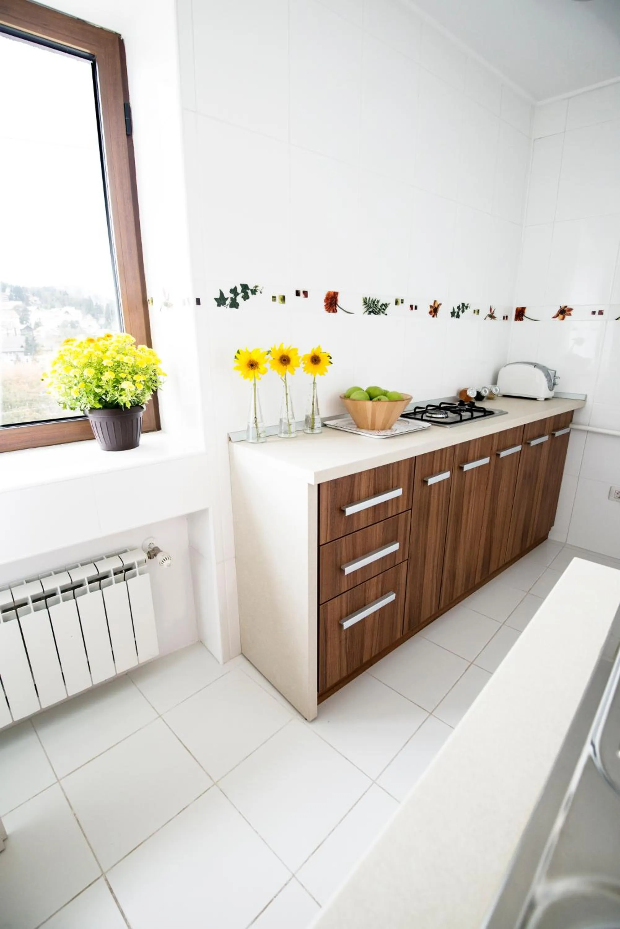 Coffee/tea facilities in 6 Apartments