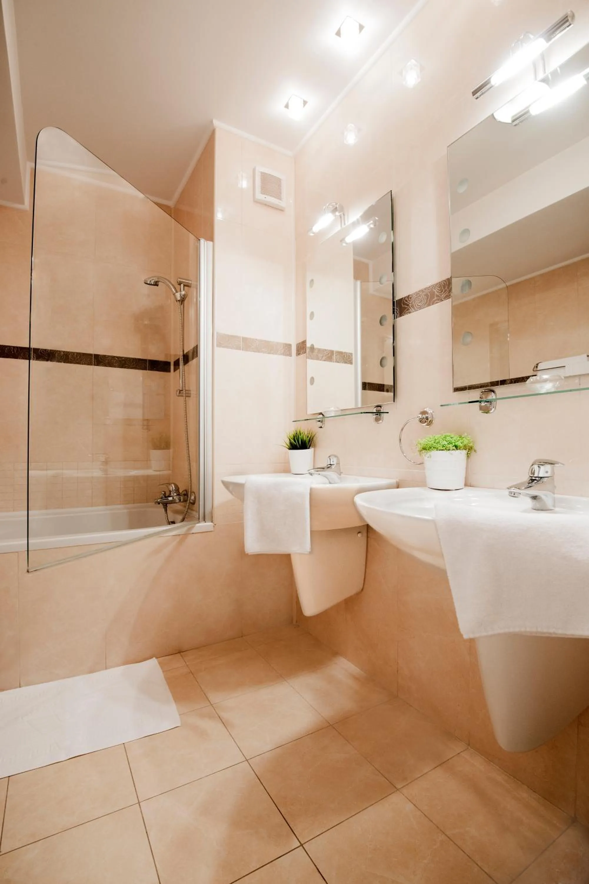 Bathroom in 6 Apartments