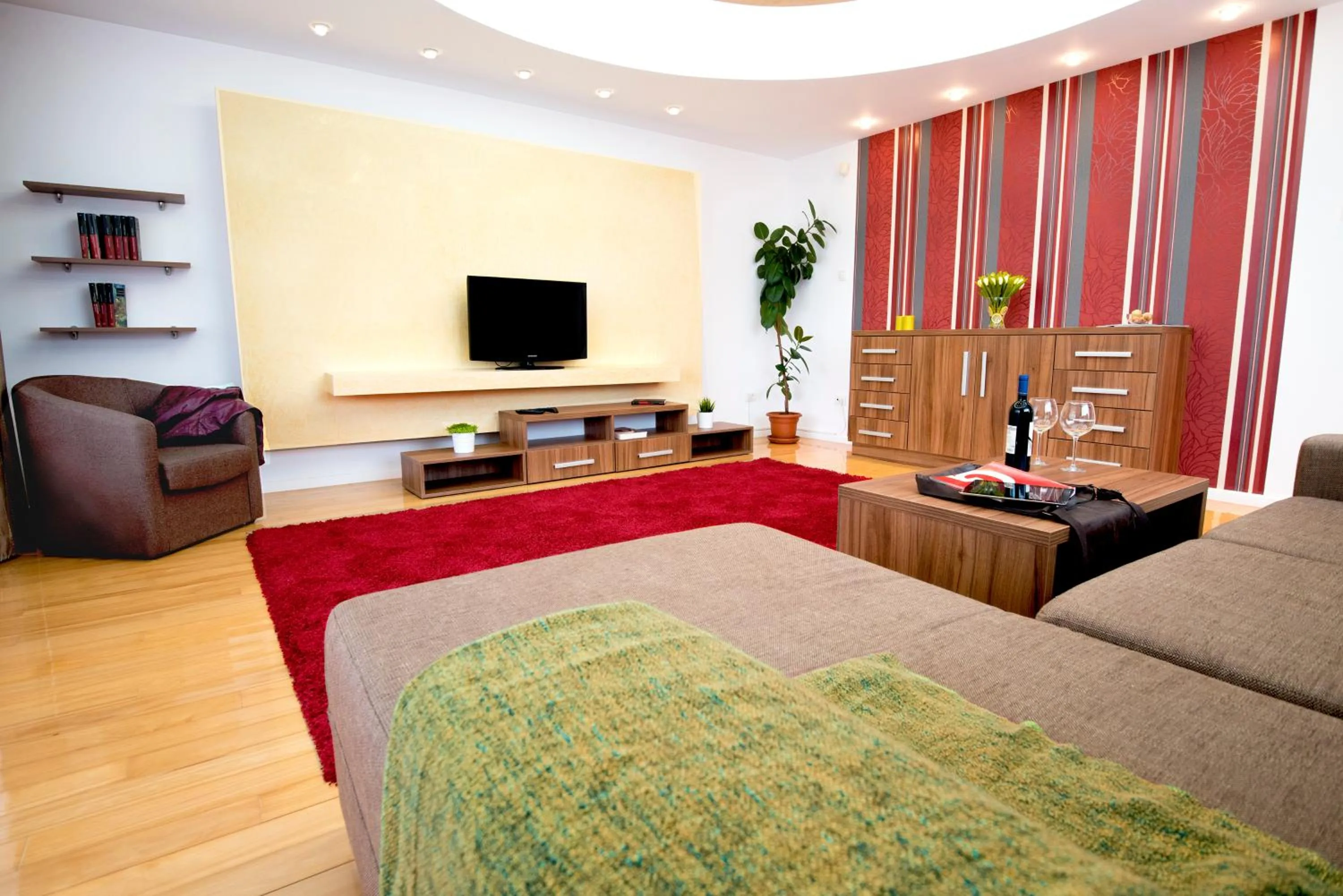 TV and multimedia in 6 Apartments