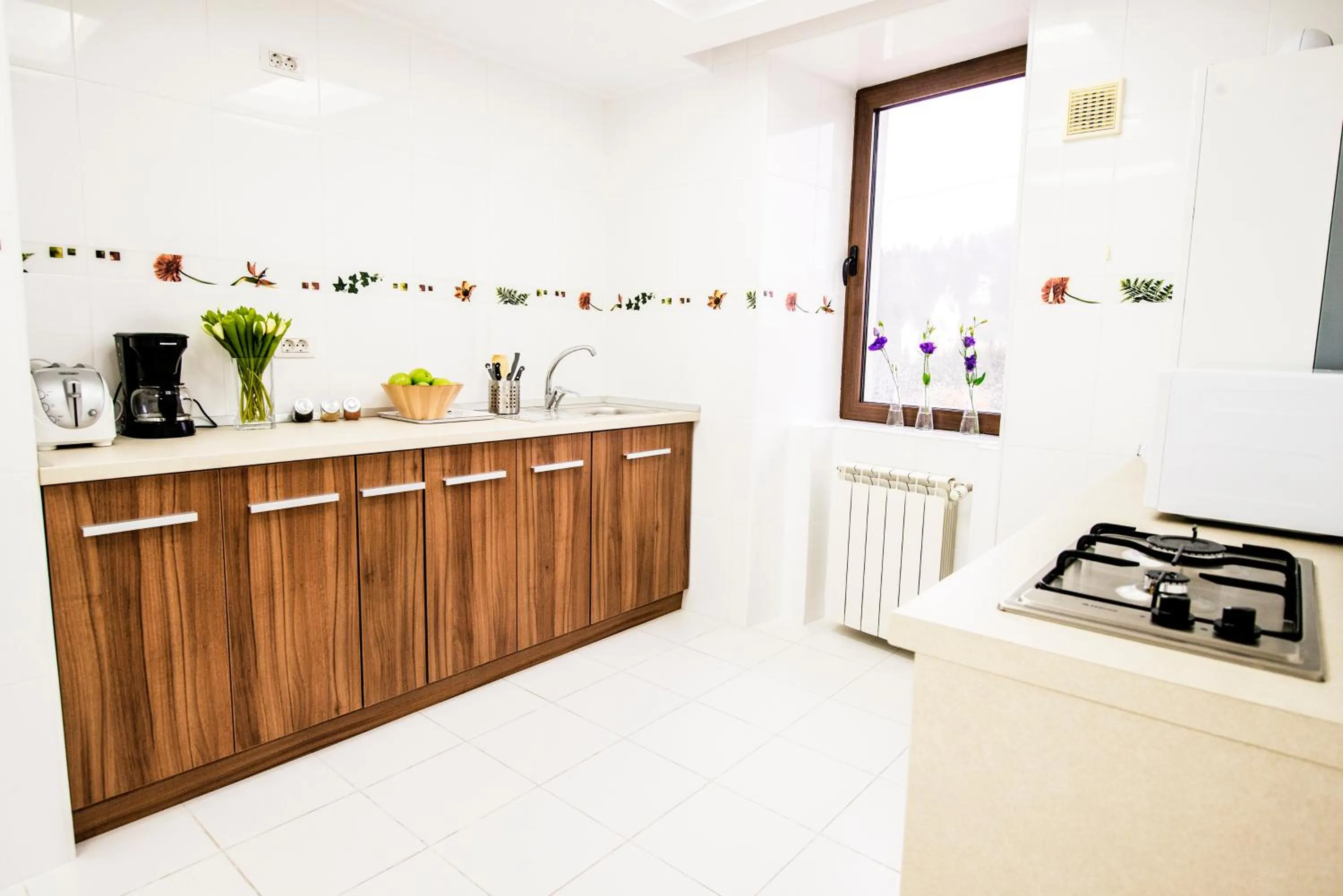 Coffee/tea facilities in 6 Apartments