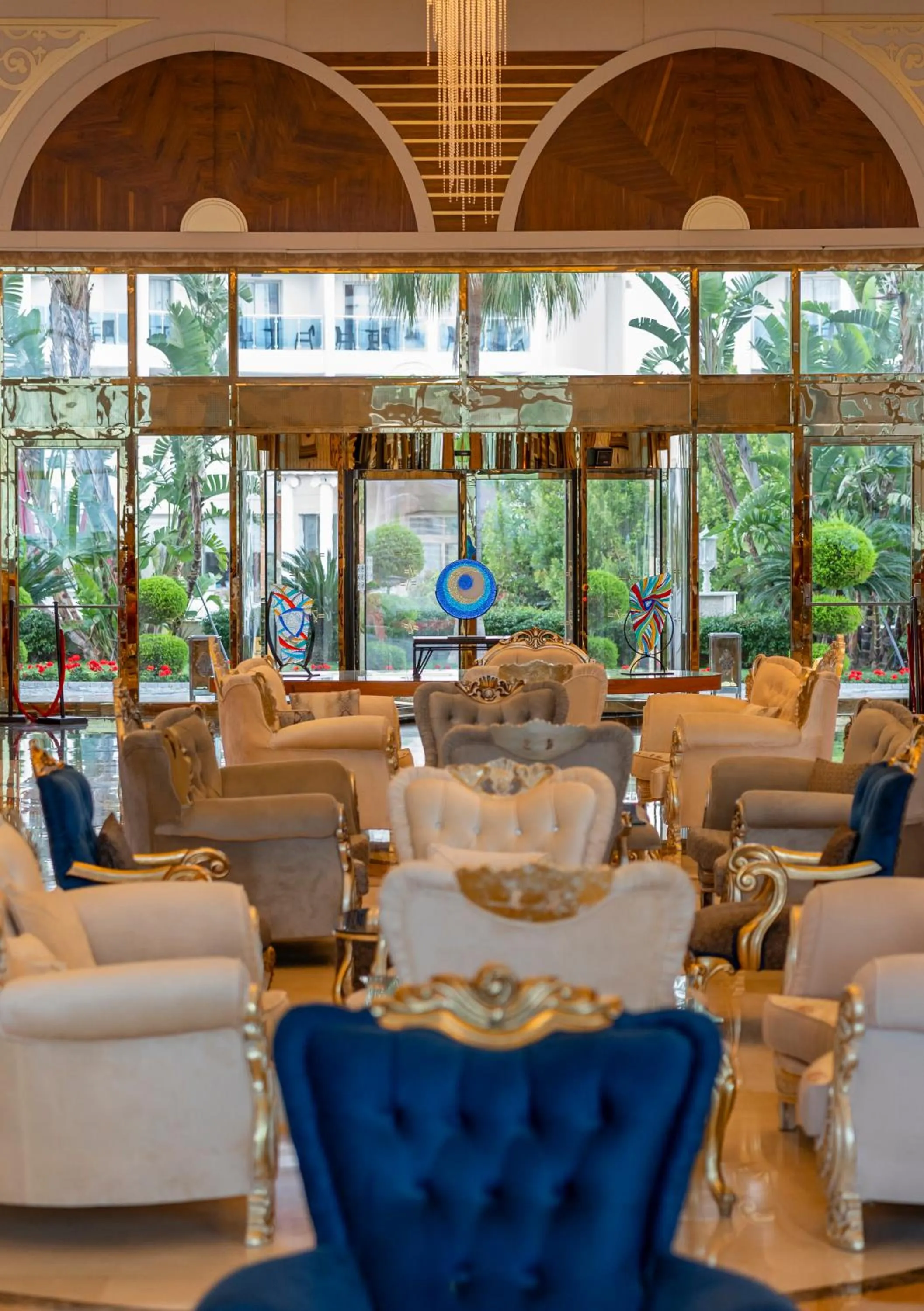 Seating area in Oz Hotels Side Premium