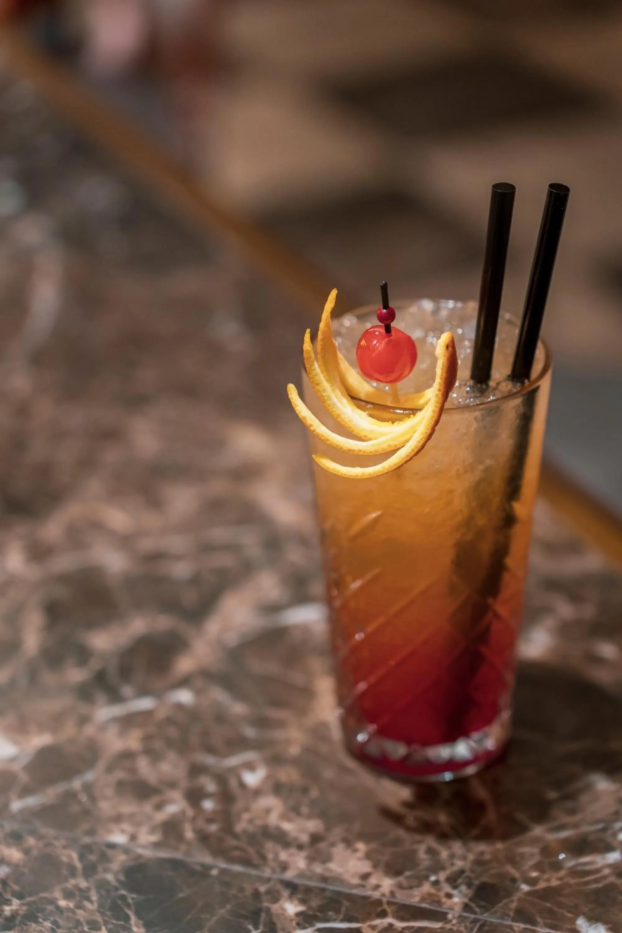 Drinks in Oz Hotels Side Premium