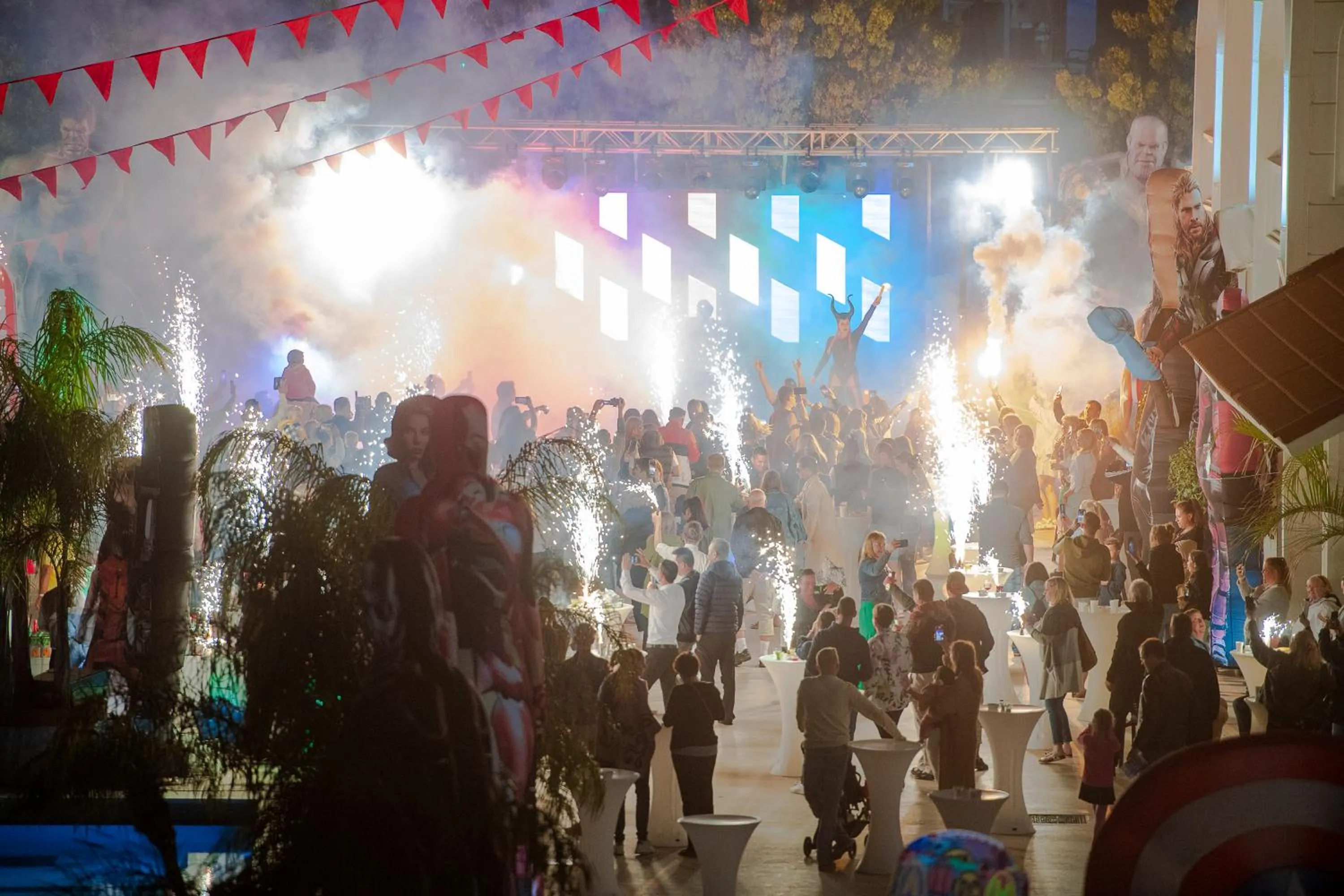 Evening entertainment in Oz Hotels Side Premium