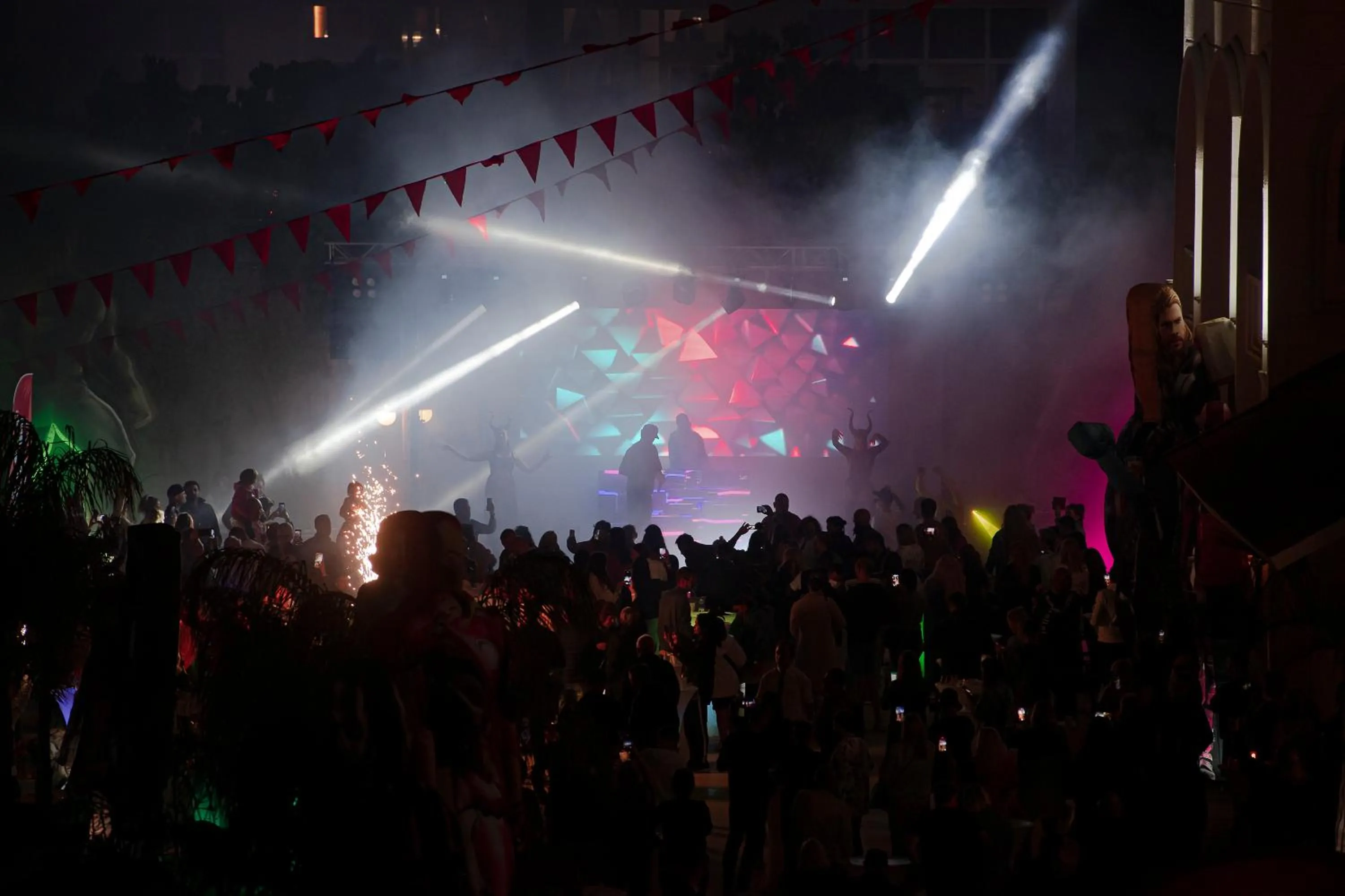 Evening entertainment in Oz Hotels Side Premium