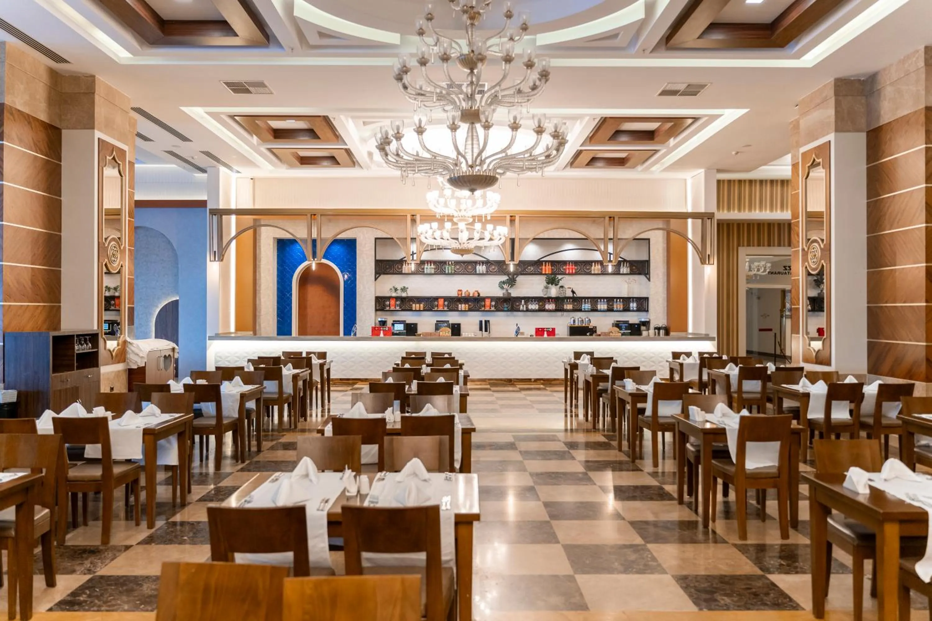 Restaurant/places to eat in Oz Hotels Side Premium