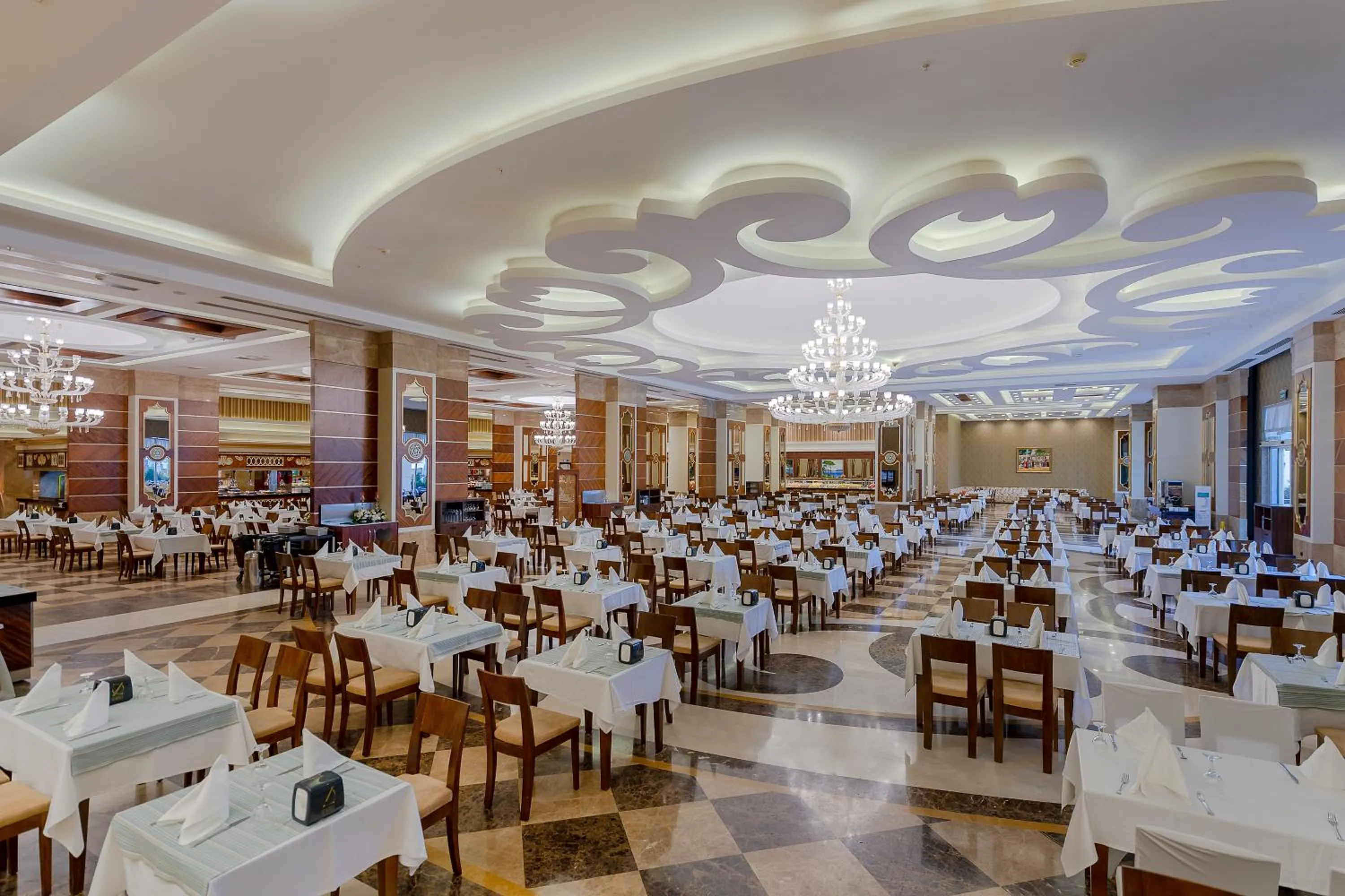 Restaurant/places to eat in Oz Hotels Side Premium