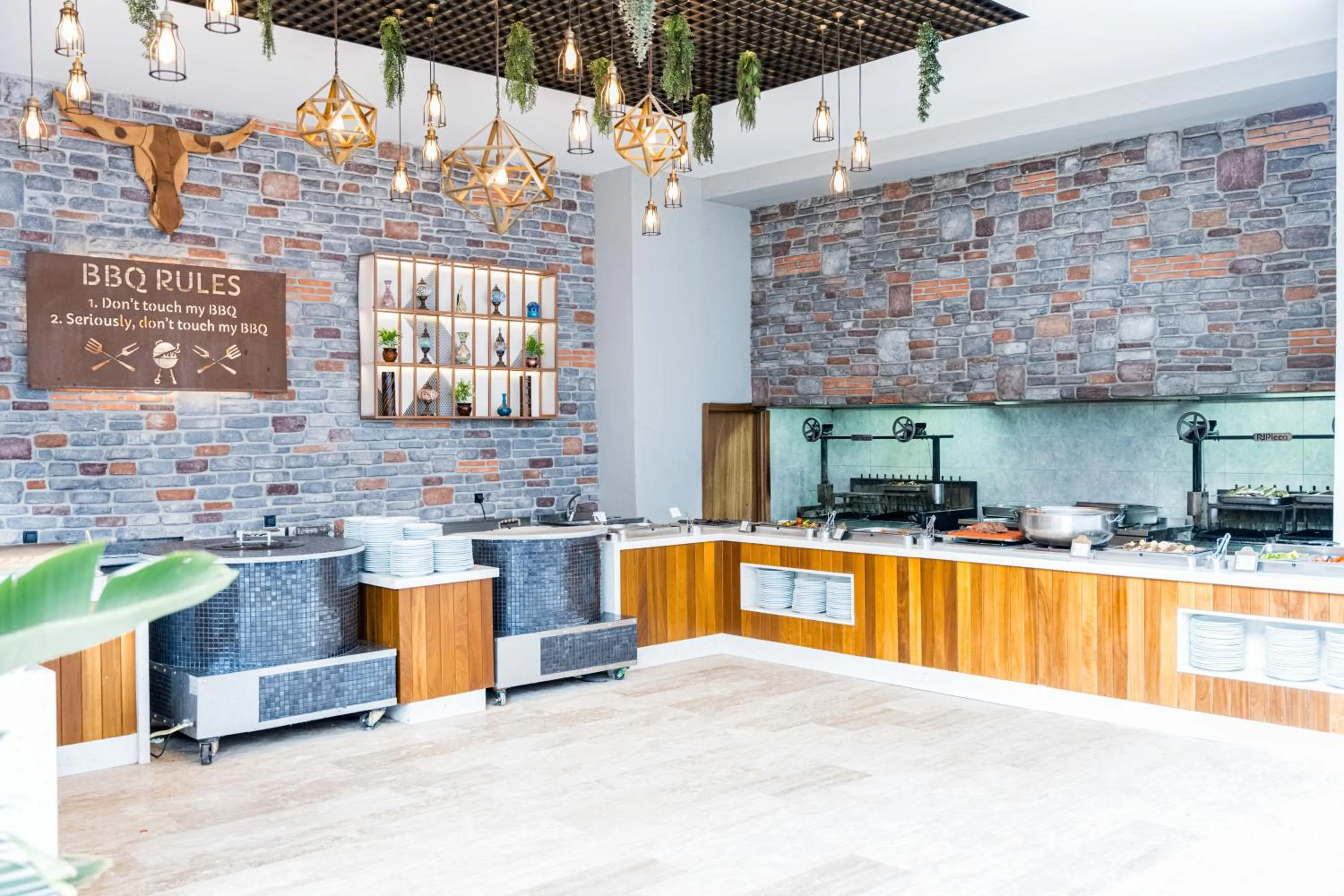 Banquet/Function facilities in Oz Hotels Side Premium