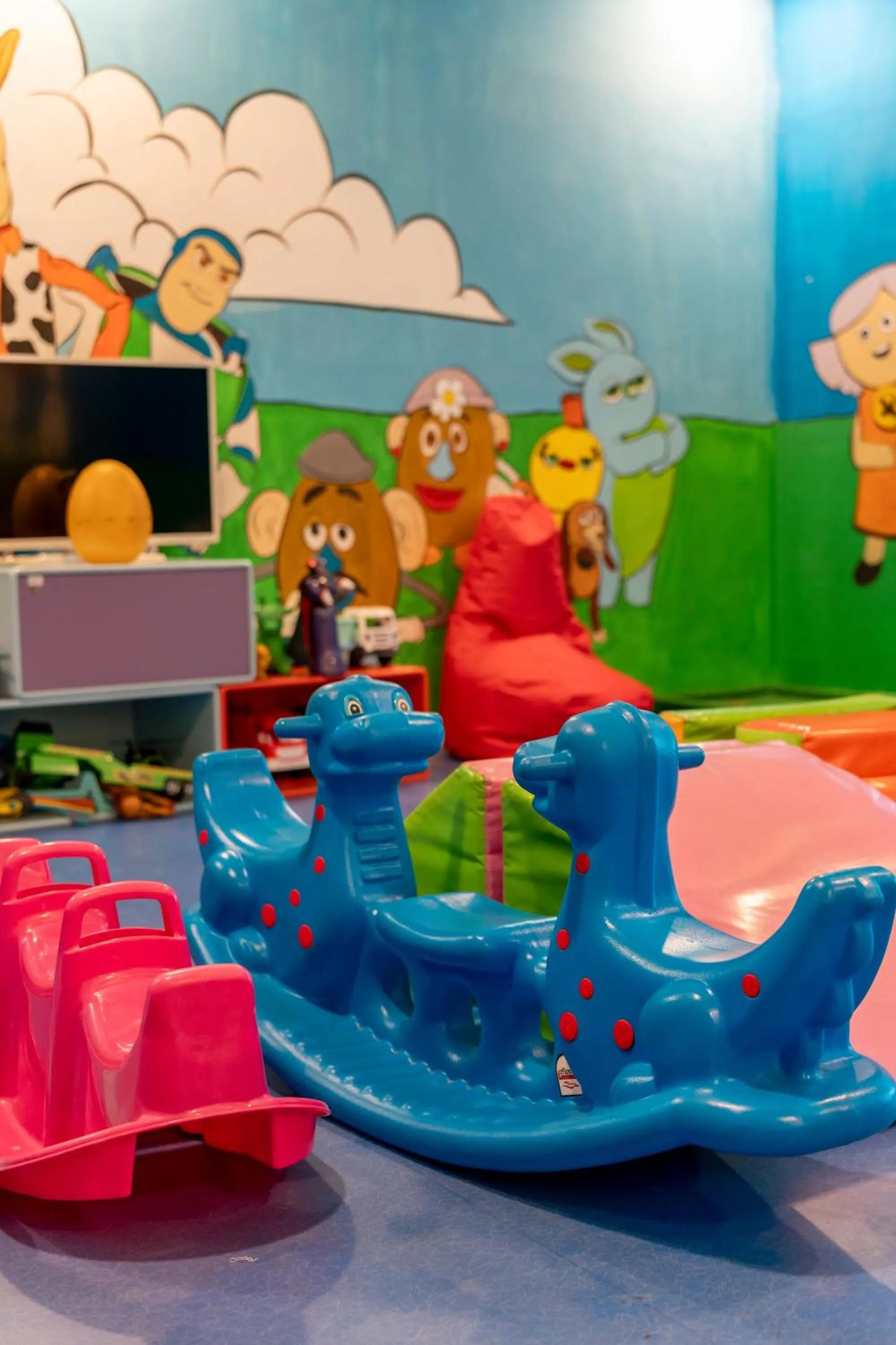 Kids's club in Oz Hotels Side Premium