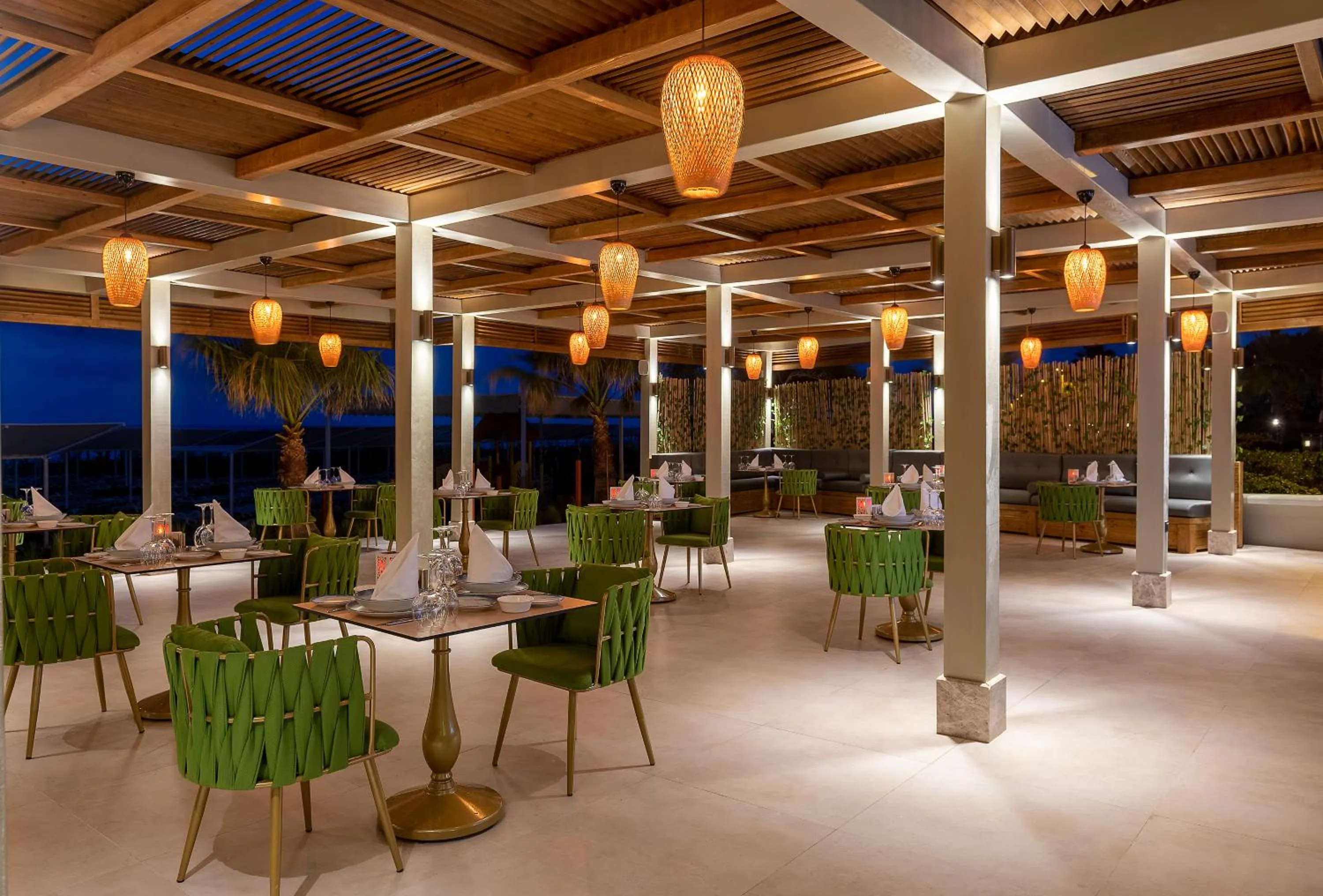 Beach in Oz Hotels Side Premium