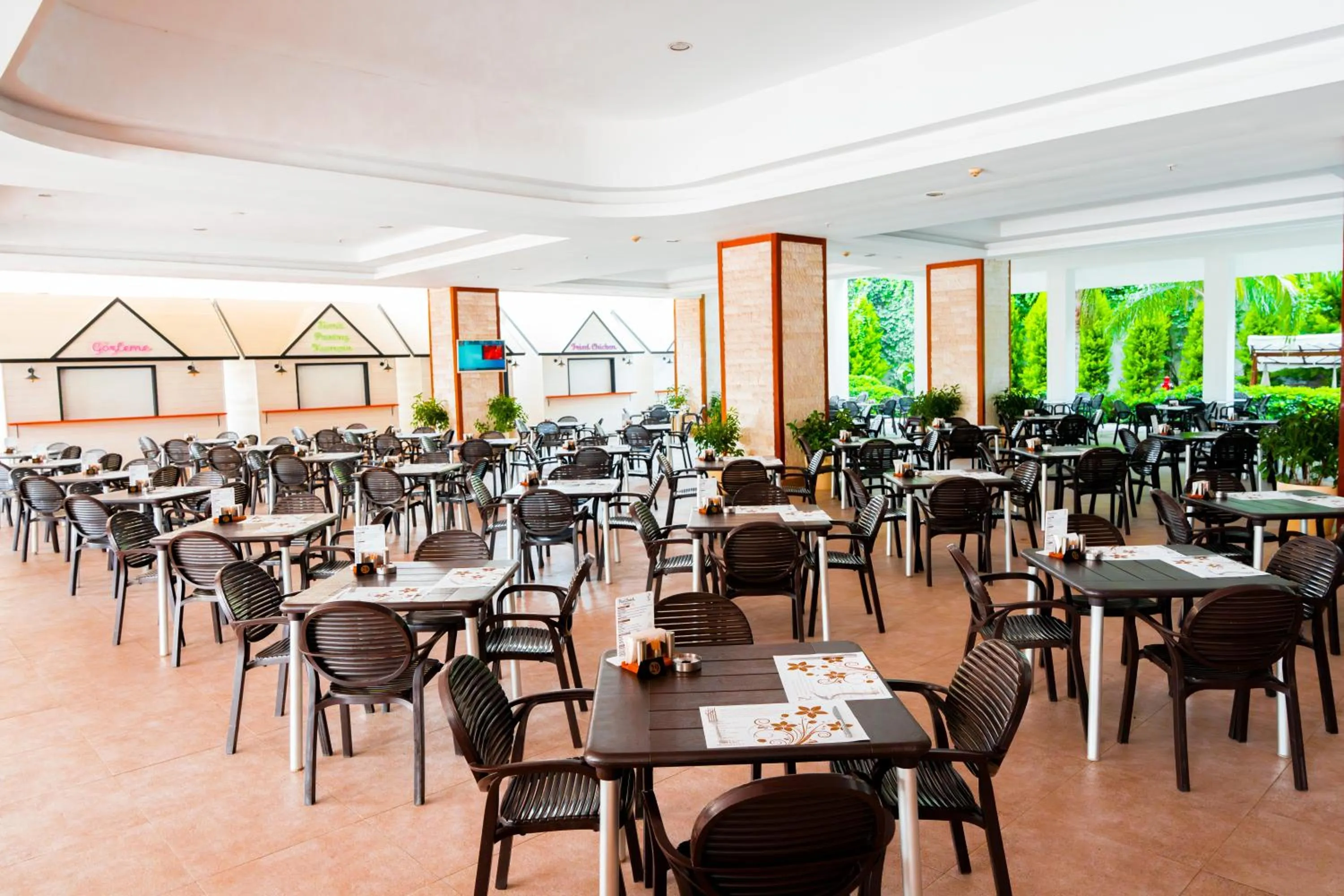 Seating area in Oz Hotels Side Premium