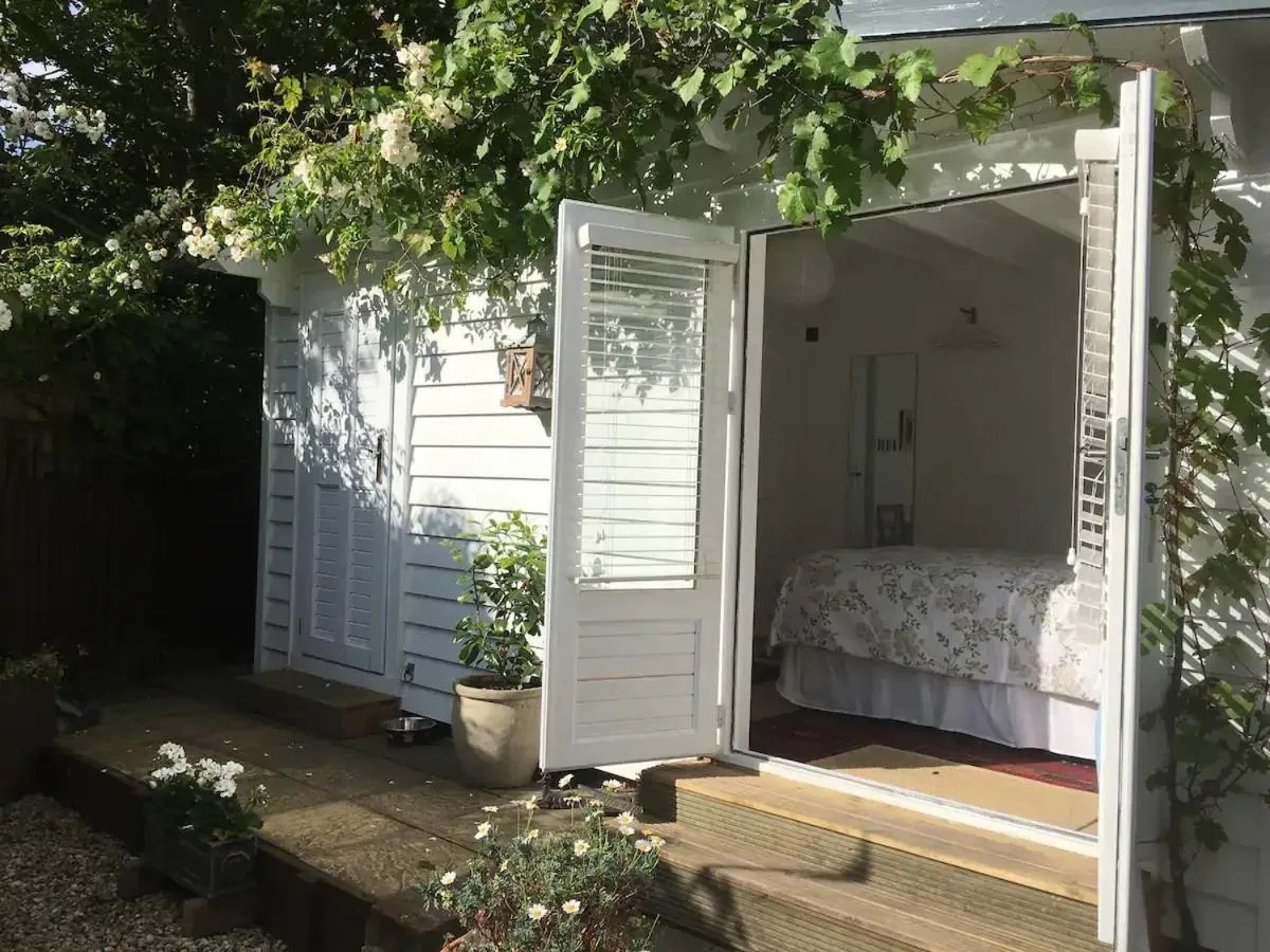 Facade/entrance in Garden Studio