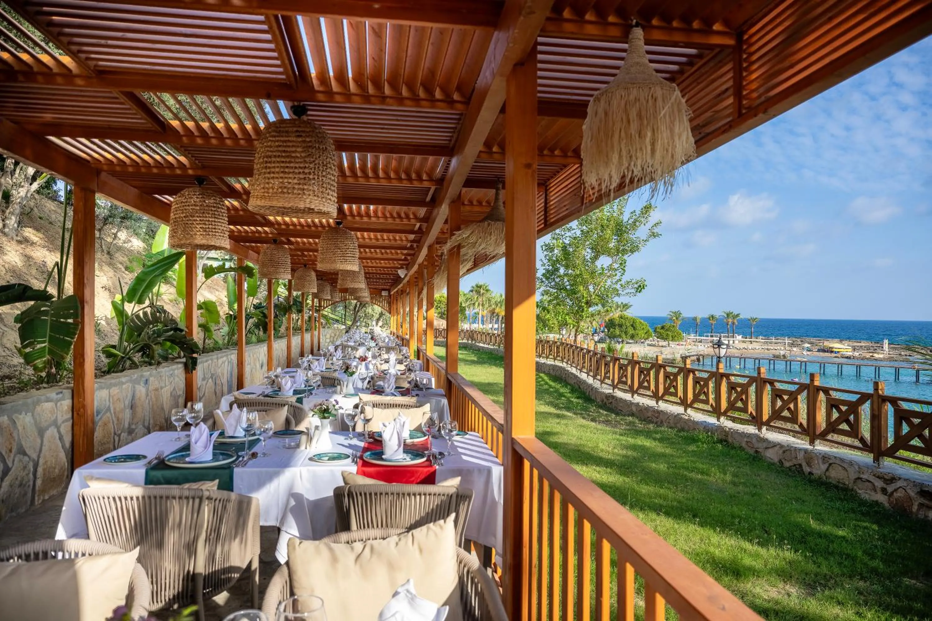 Restaurant/places to eat in Oz Hotels Incekum Beach