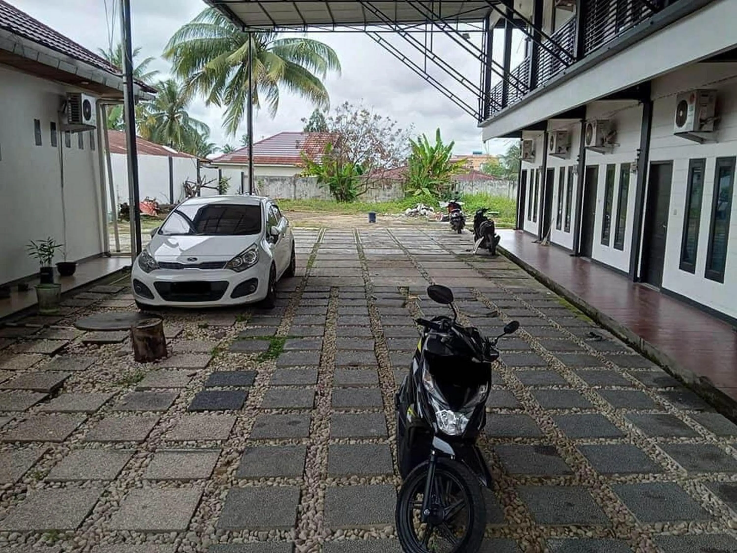 Parking in Marthine Residence Syariah RedPartner