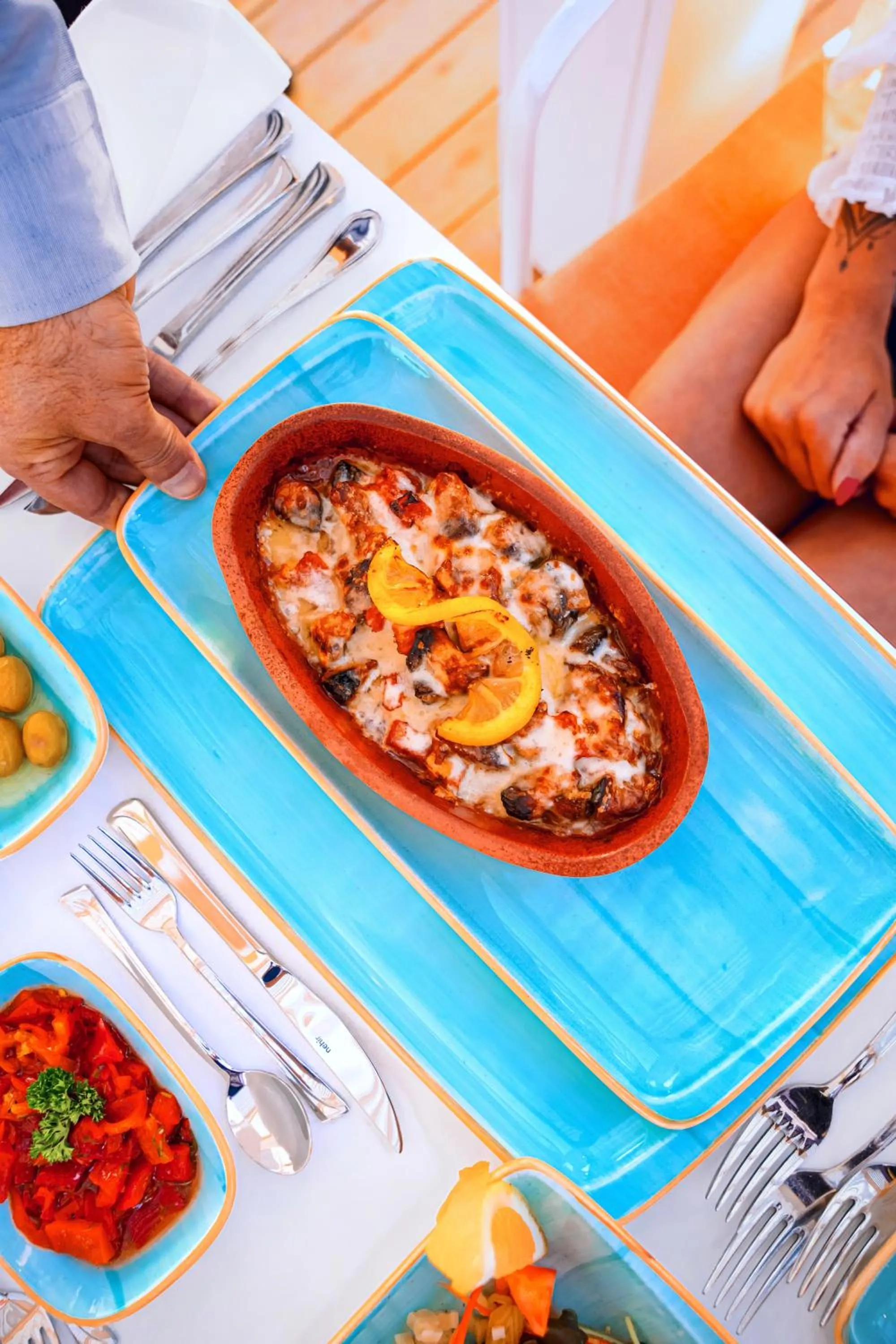 Food and drinks in Oz Hotels Sui