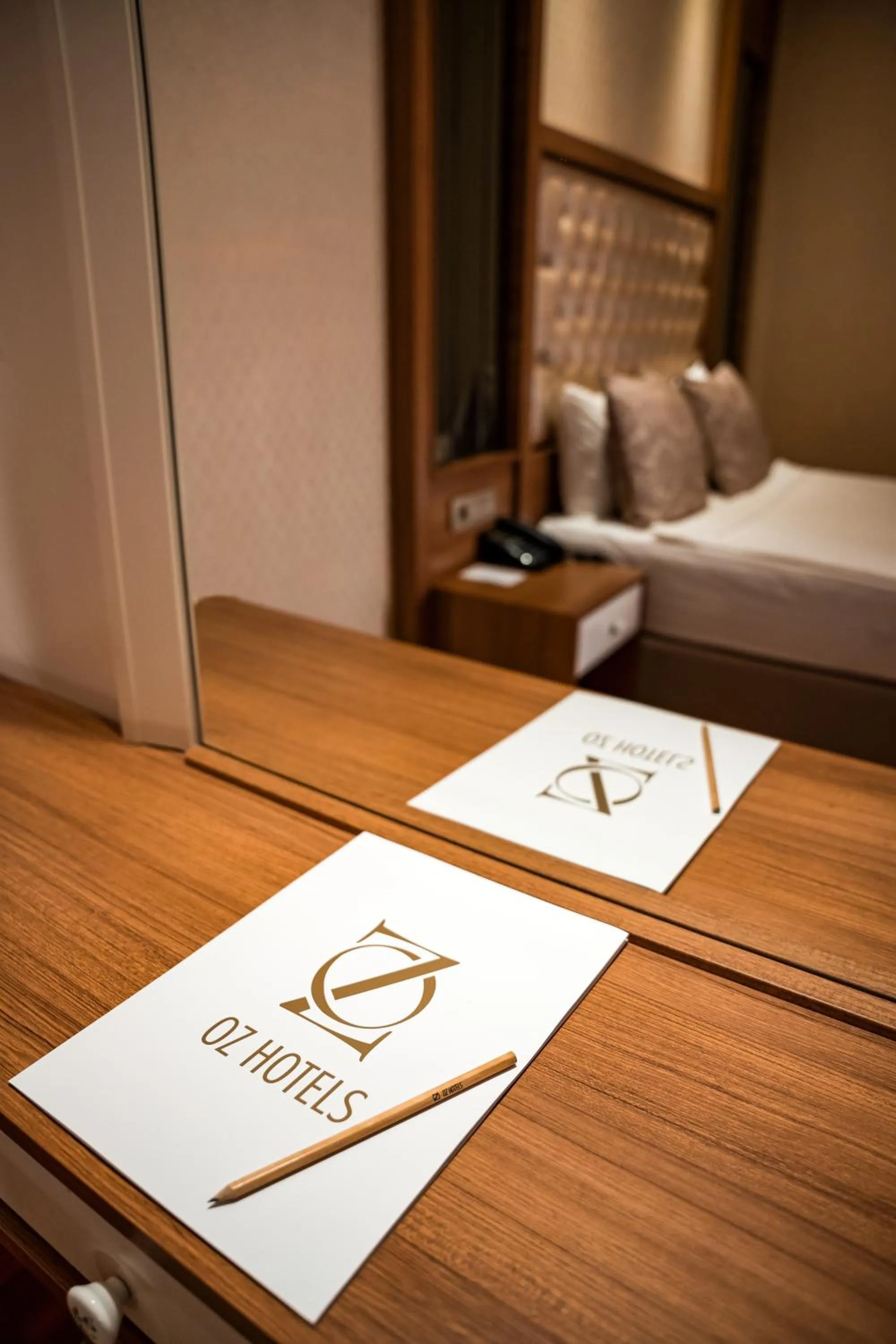 Photo of the whole room, Bed in Oz Hotels Sui