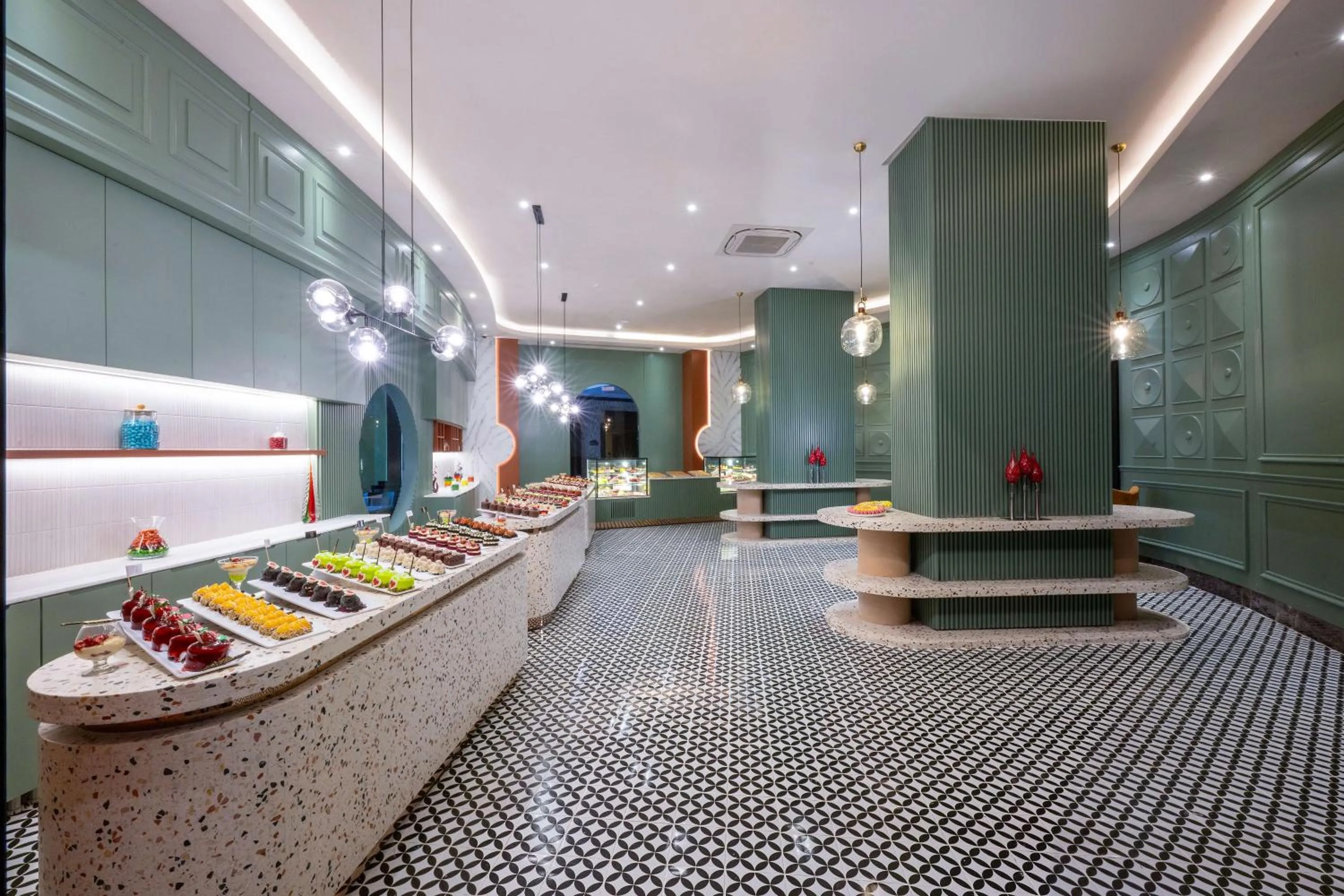 Restaurant/places to eat in Oz Hotels Sui