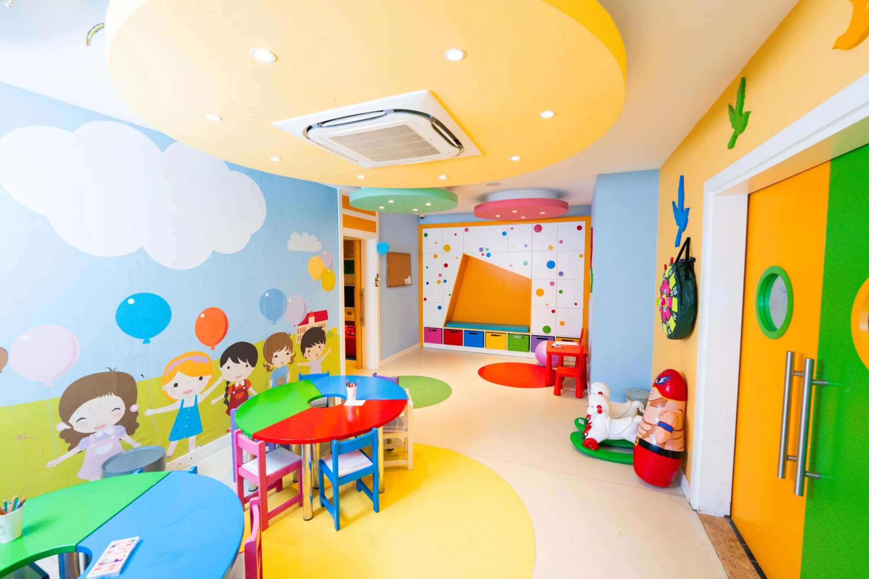 Kids's club in Oz Hotels Sui