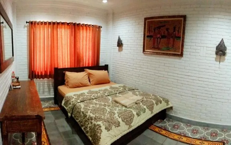 Bed in The Satu Stay Kayen